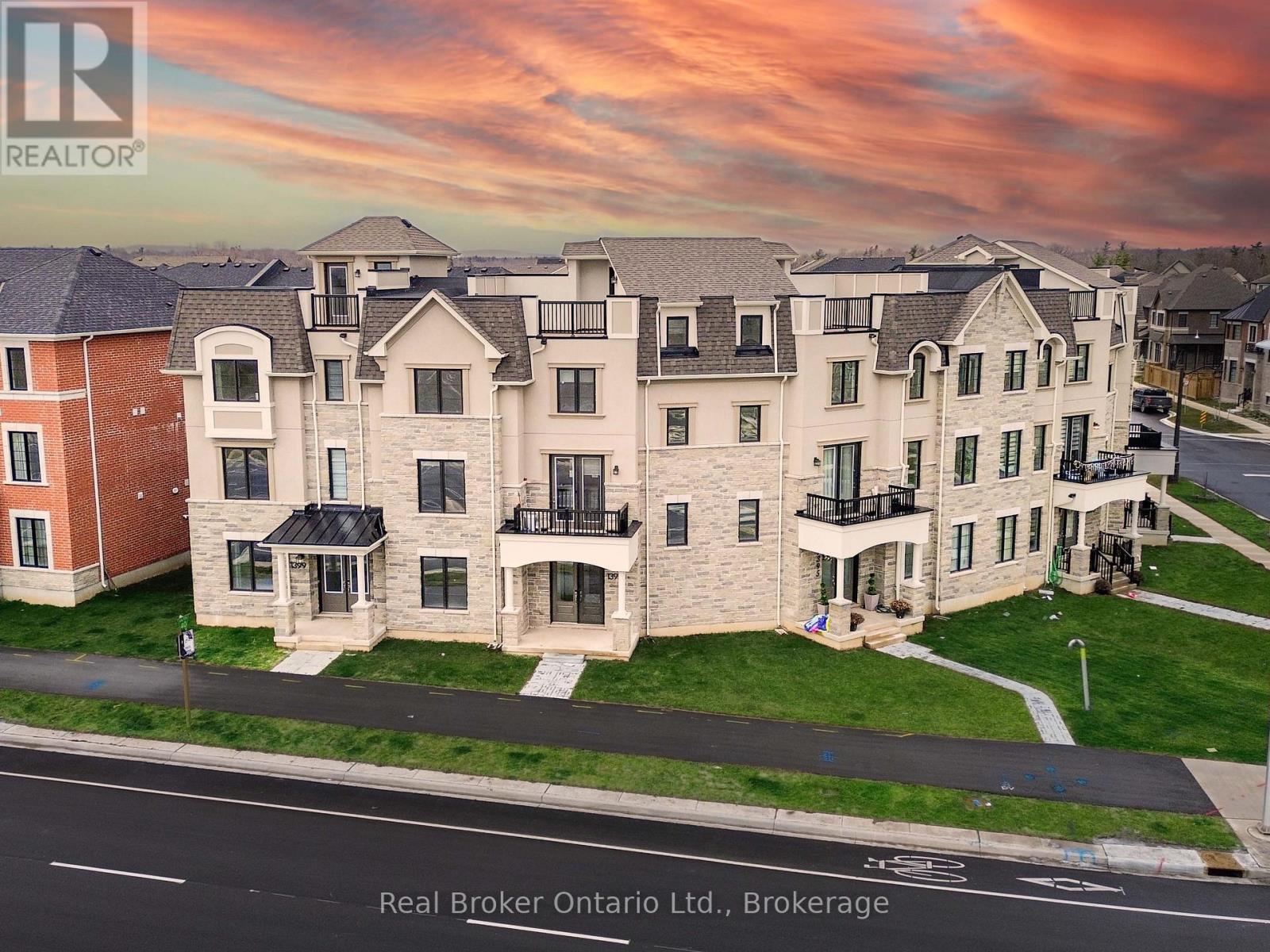 1397 WILLIAM HALTON PARKWAY, Oakville, Ontario