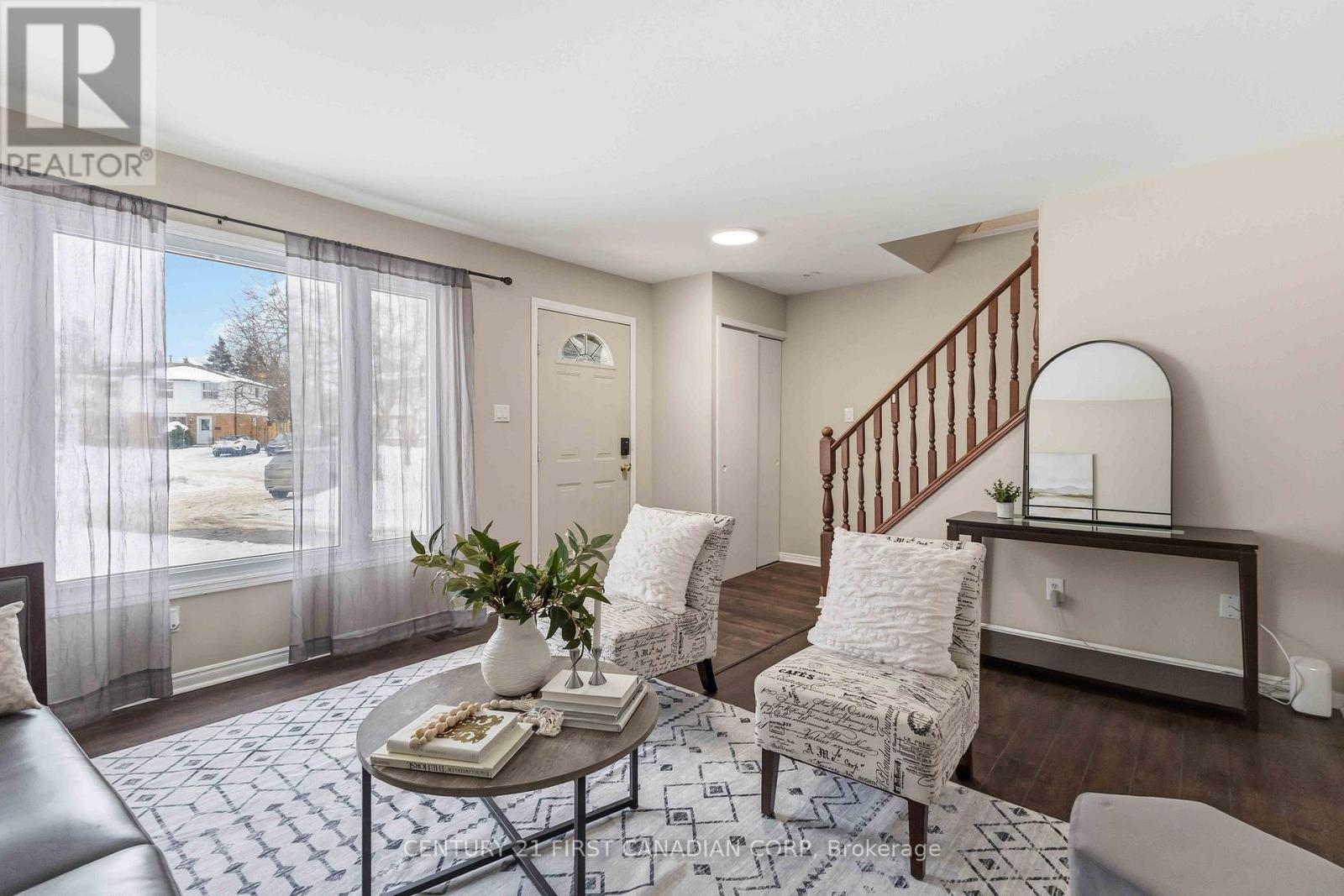 40 Culver Court, London East, Ontario  N5V 3E8 - Photo 2 - X12793980