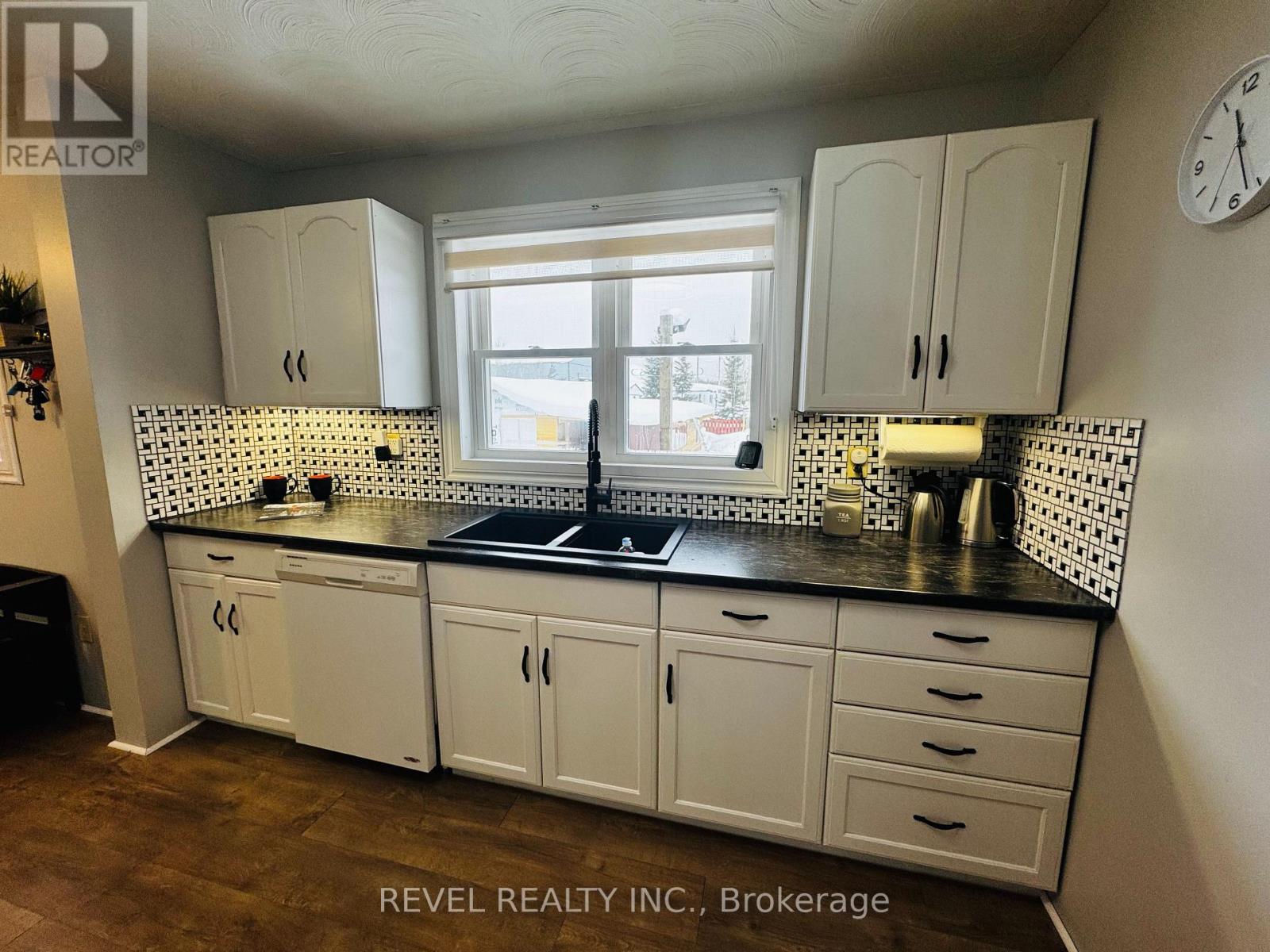 27 Arthur Street, Sudbury Remote Area, Ontario  P0M 1W0 - Photo 10 - X12793968