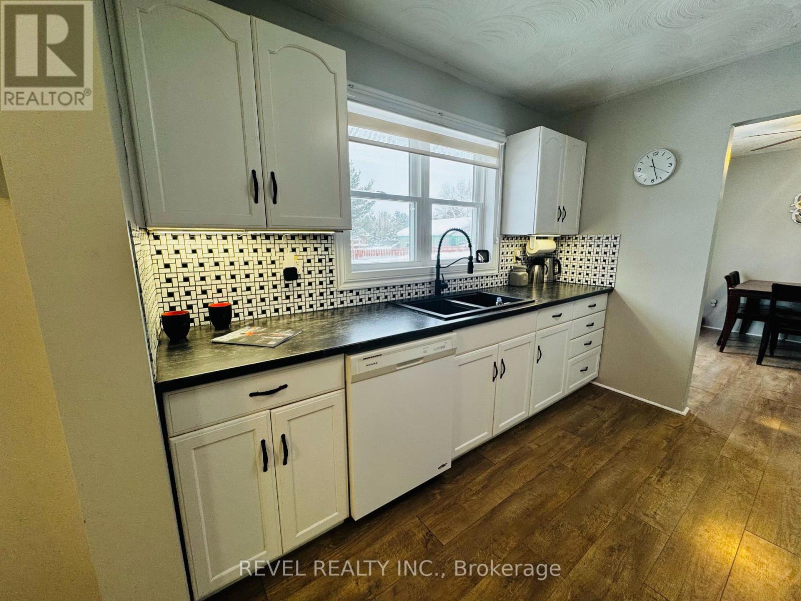 27 Arthur Street, Sudbury Remote Area, Ontario  P0M 1W0 - Photo 11 - X12793968