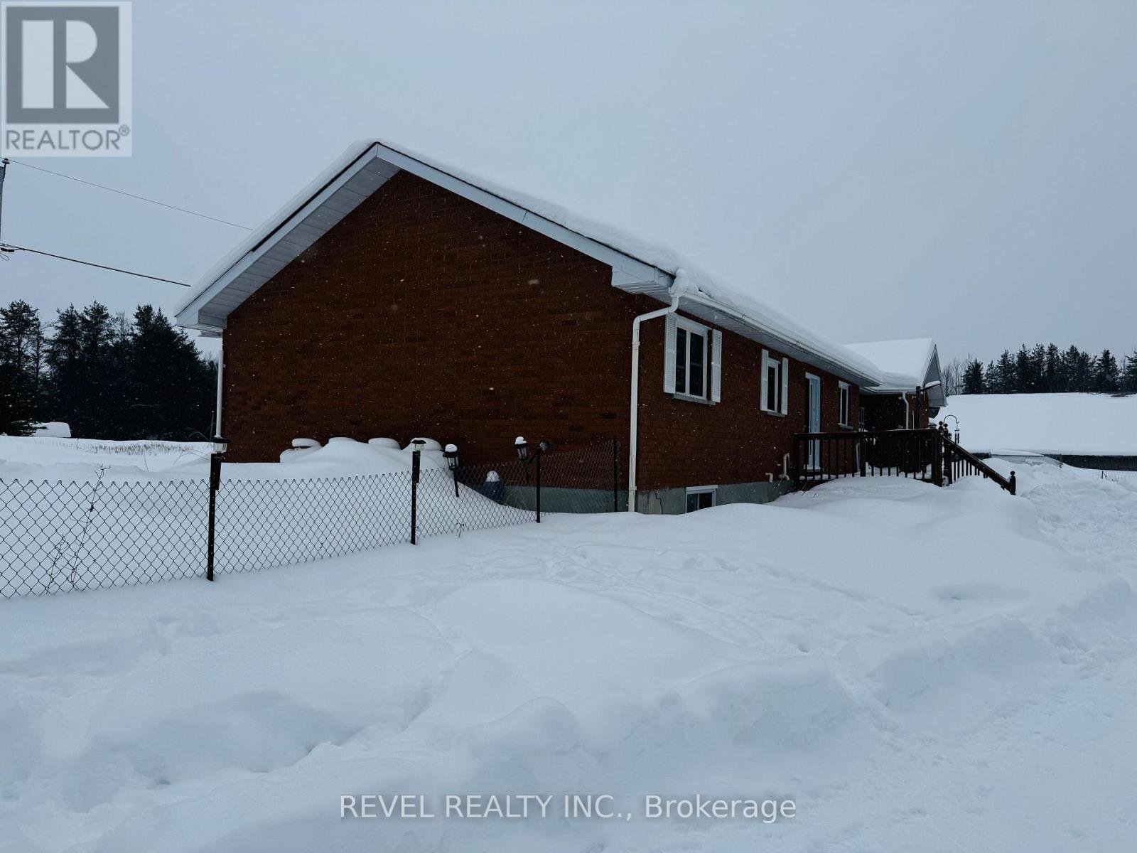 27 Arthur Street, Sudbury Remote Area, Ontario  P0M 1W0 - Photo 29 - X12793968