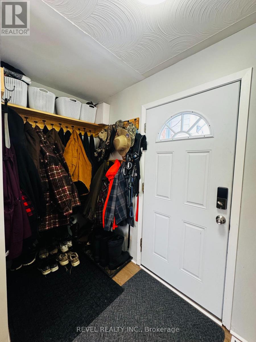 27 Arthur Street, Sudbury Remote Area, Ontario  P0M 1W0 - Photo 5 - X12793968