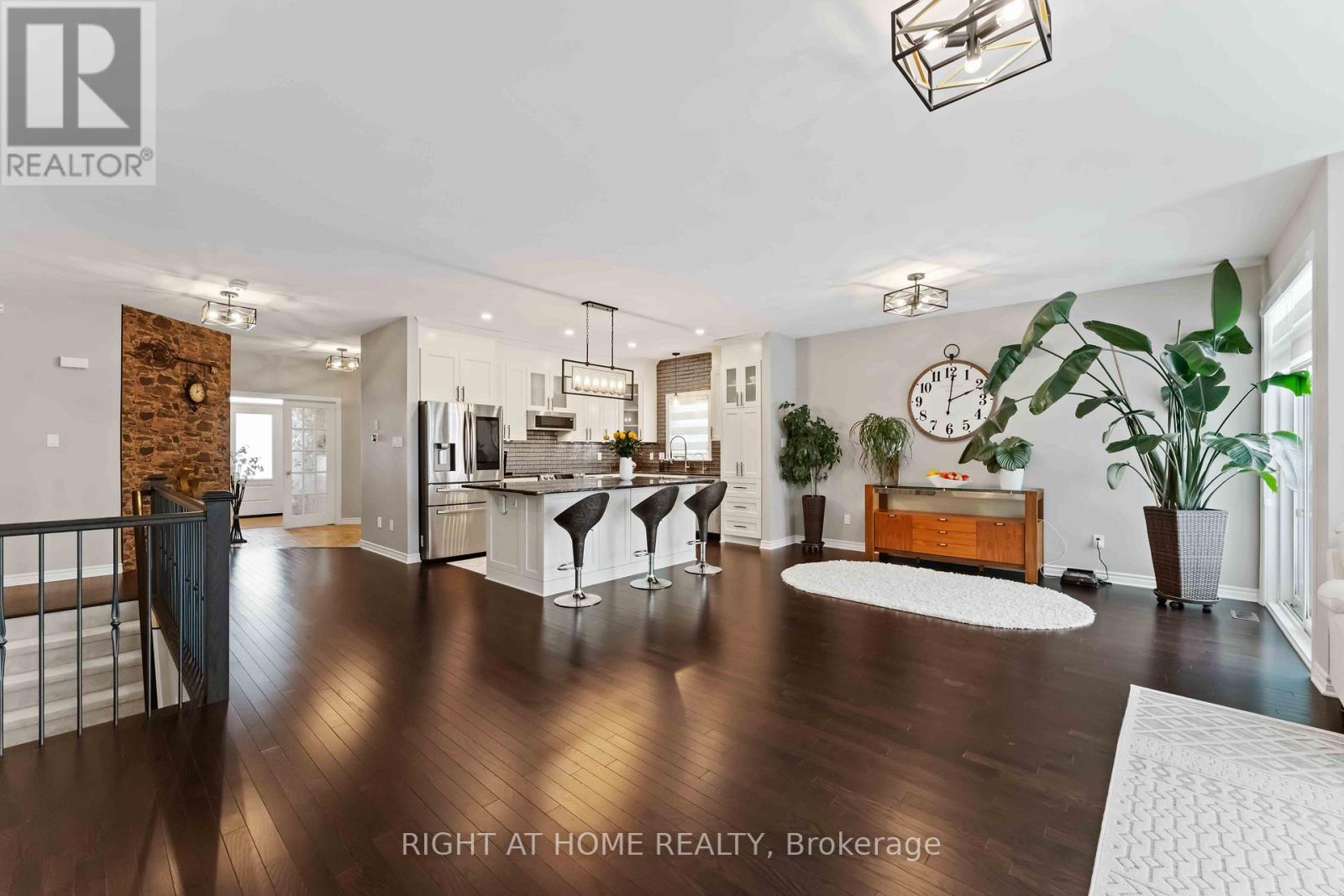 248 Maygrass Way, Ottawa, Ontario  K2S 2K9 - Photo 12 - X12793896