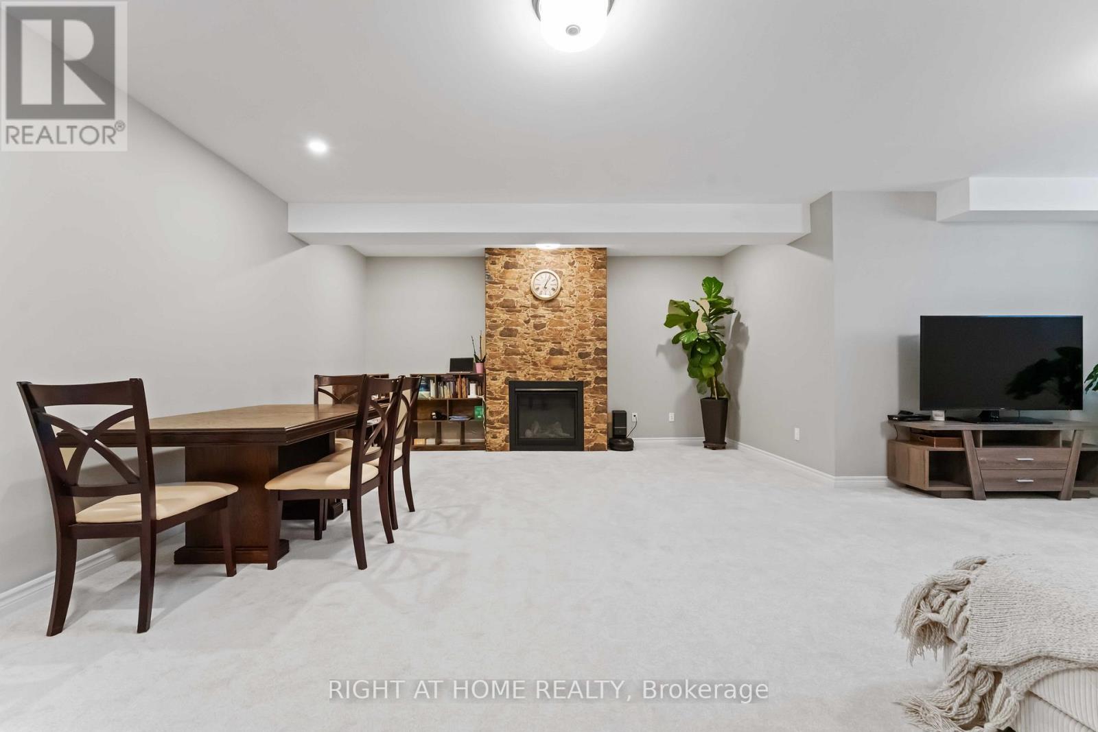 248 Maygrass Way, Ottawa, Ontario  K2S 2K9 - Photo 27 - X12793896