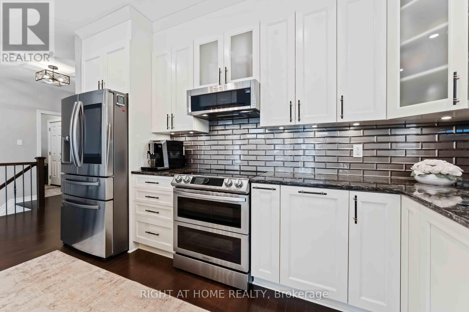 248 Maygrass Way, Ottawa, Ontario  K2S 2K9 - Photo 7 - X12793896