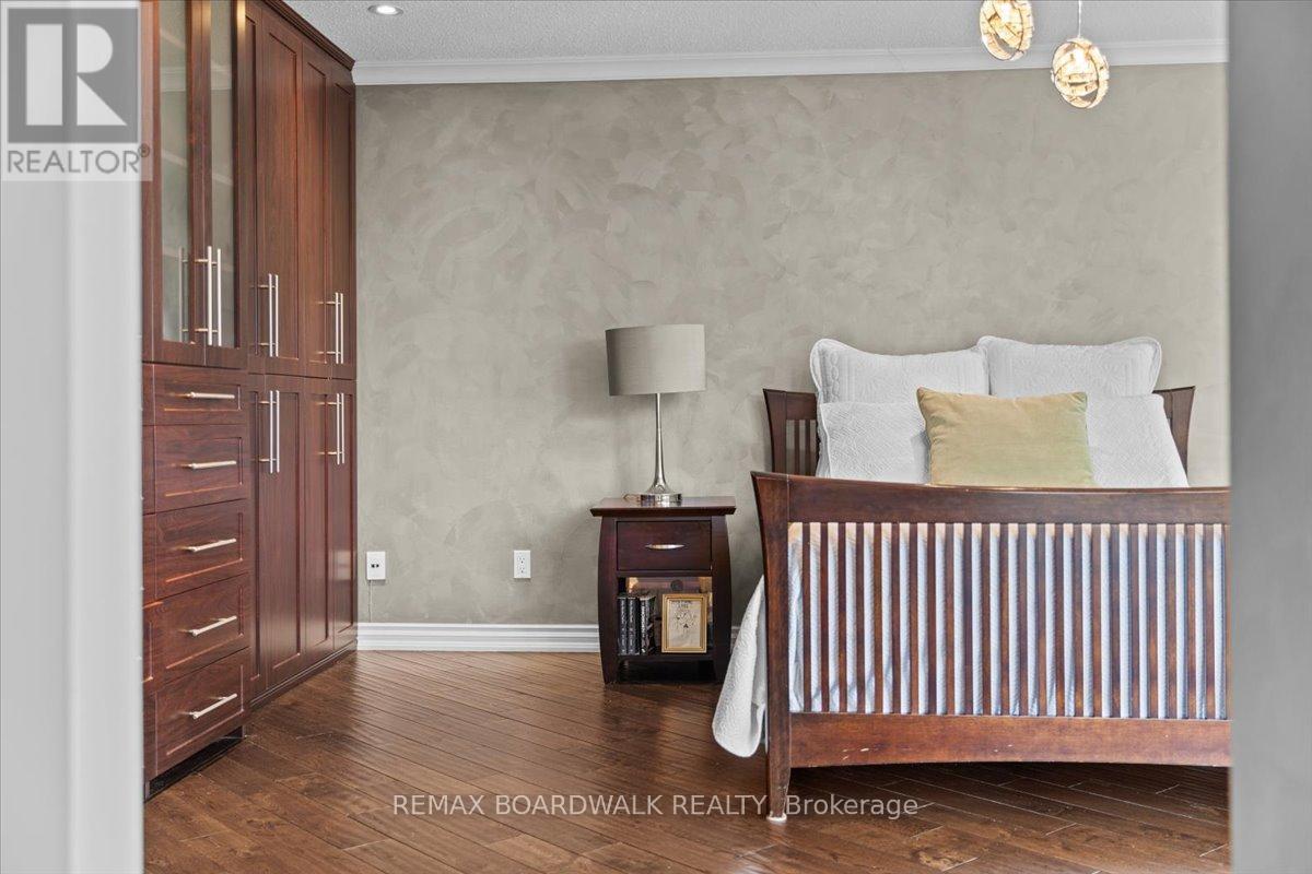 800 Fairwinds Terrace, Ottawa, Ontario  K1C 2X6 - Photo 18 - X12793934