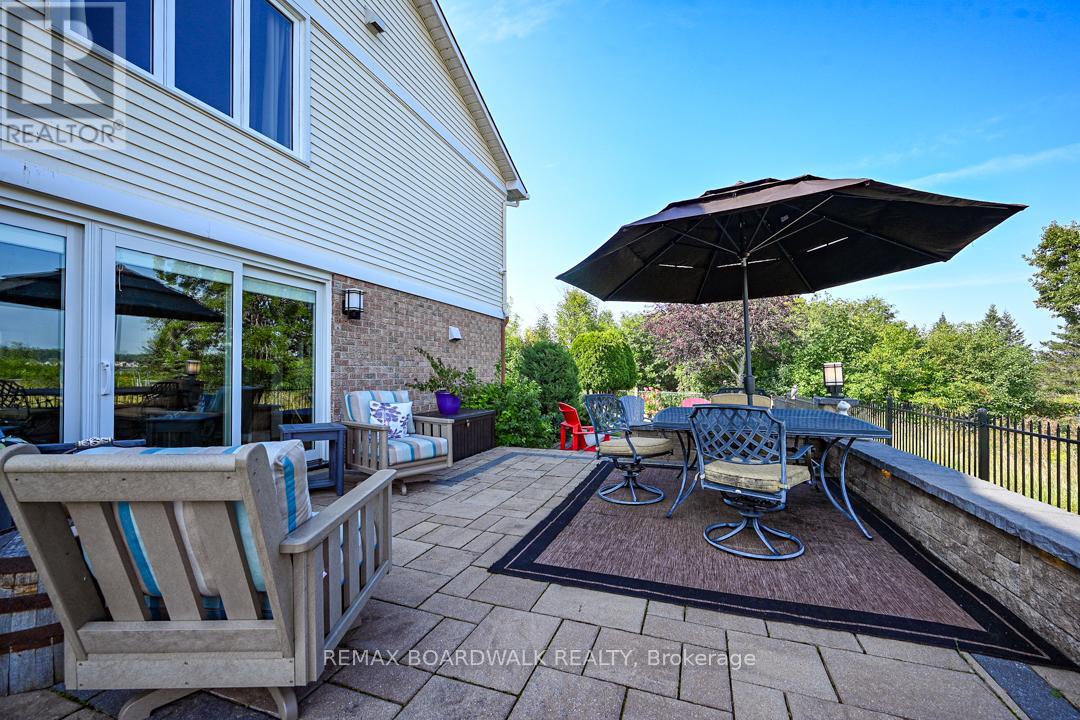 800 Fairwinds Terrace, Ottawa, Ontario  K1C 2X6 - Photo 40 - X12793934