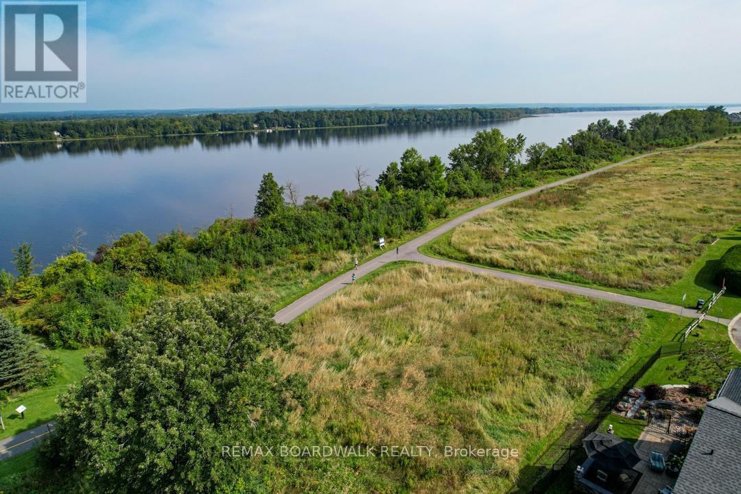 800 Fairwinds Terrace, Ottawa, Ontario  K1C 2X6 - Photo 47 - X12793934