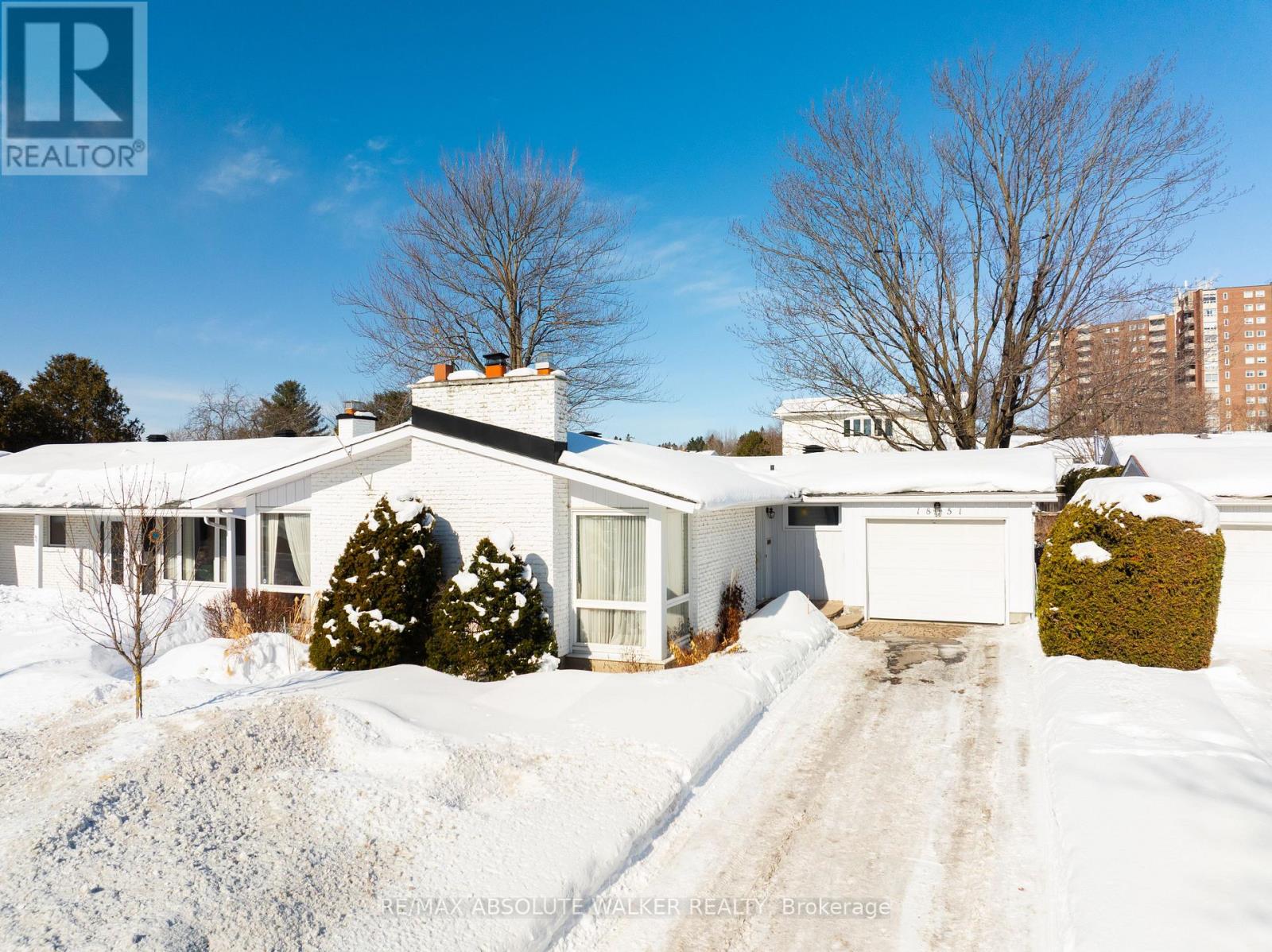 1851 BURFIELD AVENUE, Ottawa, Ontario