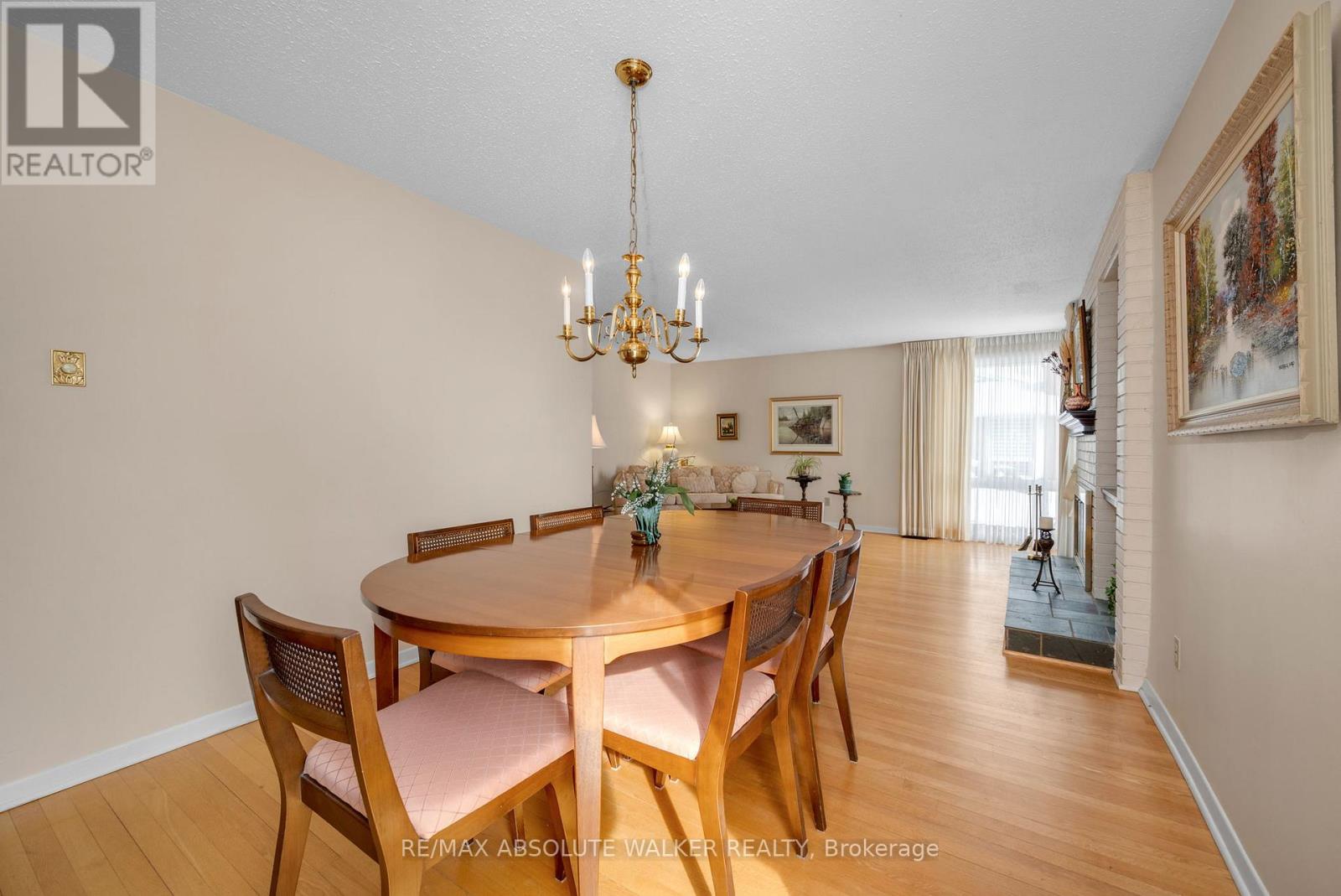 1851 Burfield Avenue, Ottawa, Ontario  K1J 6S9 - Photo 12 - X12793936