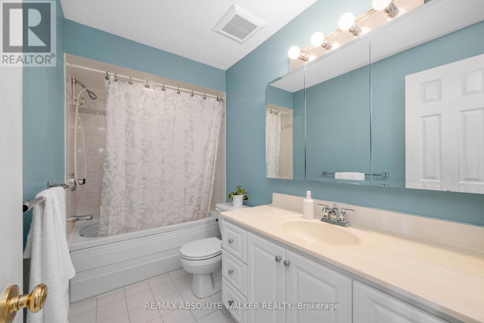 1851 Burfield Avenue, Ottawa, Ontario  K1J 6S9 - Photo 28 - X12793936