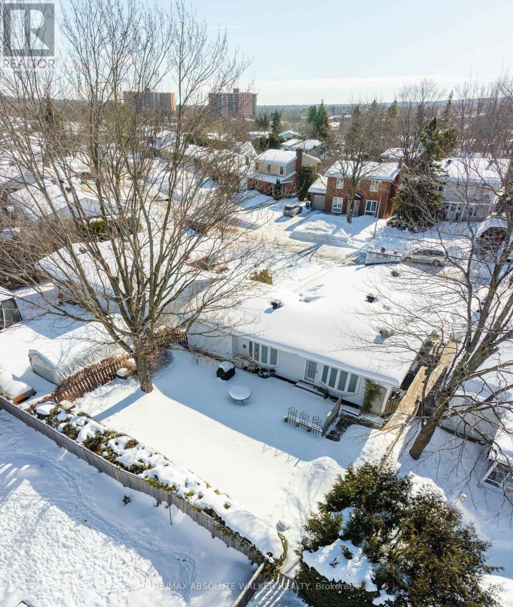 1851 Burfield Avenue, Ottawa, Ontario  K1J 6S9 - Photo 38 - X12793936