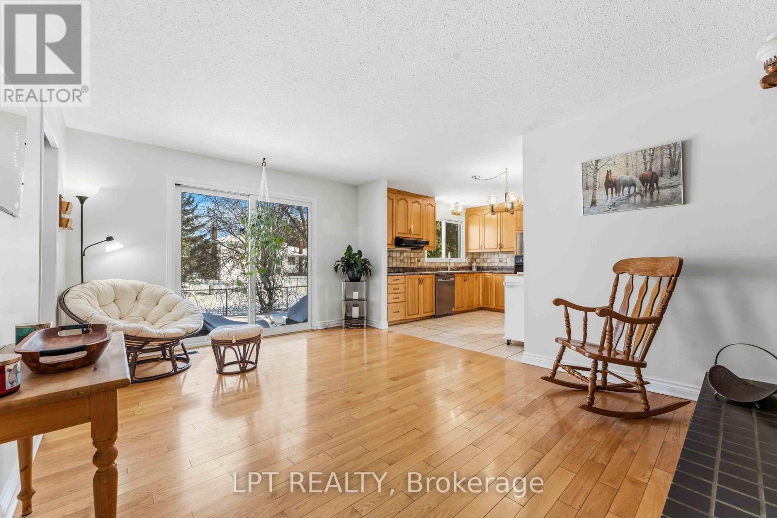 1471 Northdale Street, Ottawa, Ontario  K1B 4G7 - Photo 10 - X12794092