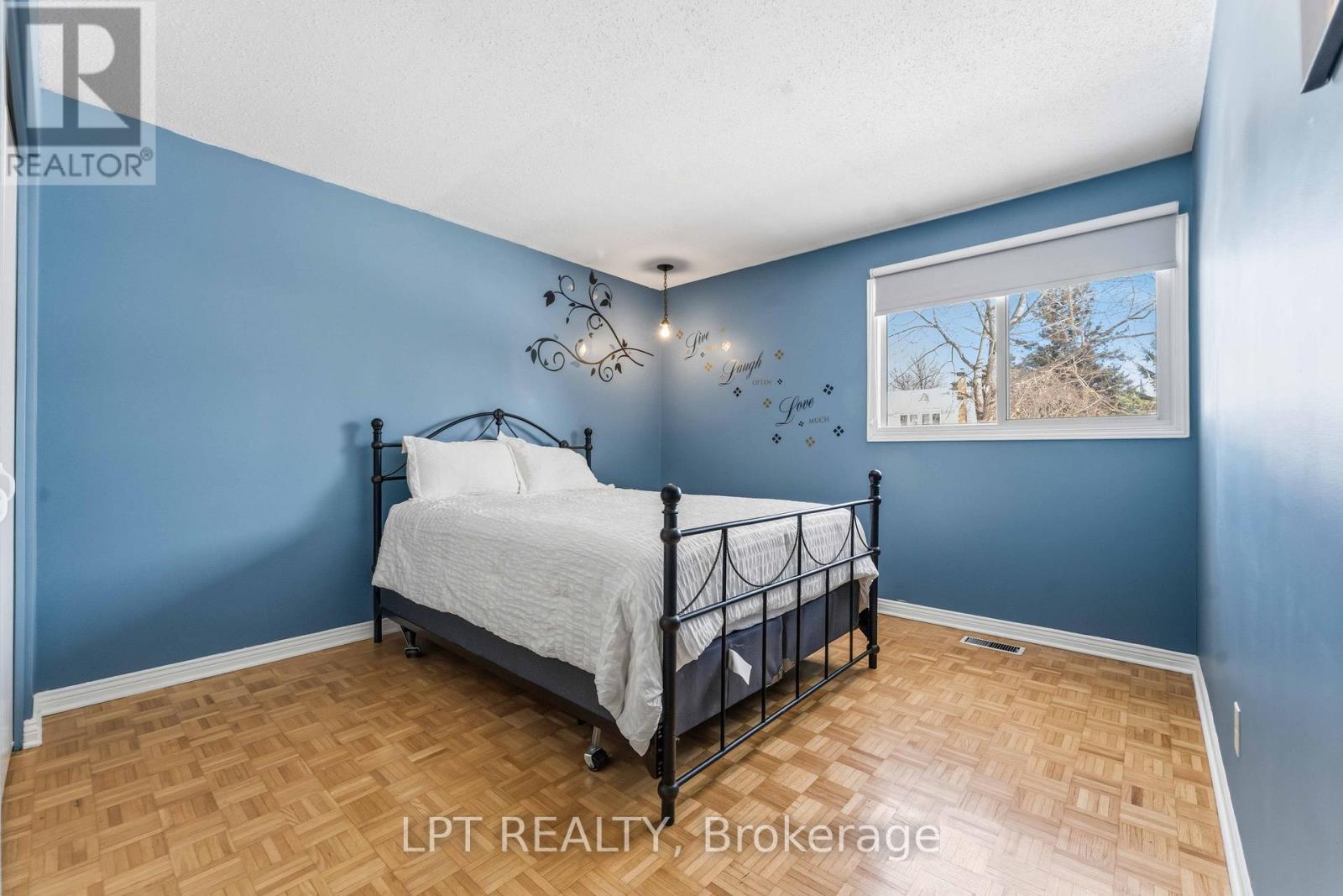 1471 Northdale Street, Ottawa, Ontario  K1B 4G7 - Photo 13 - X12794092