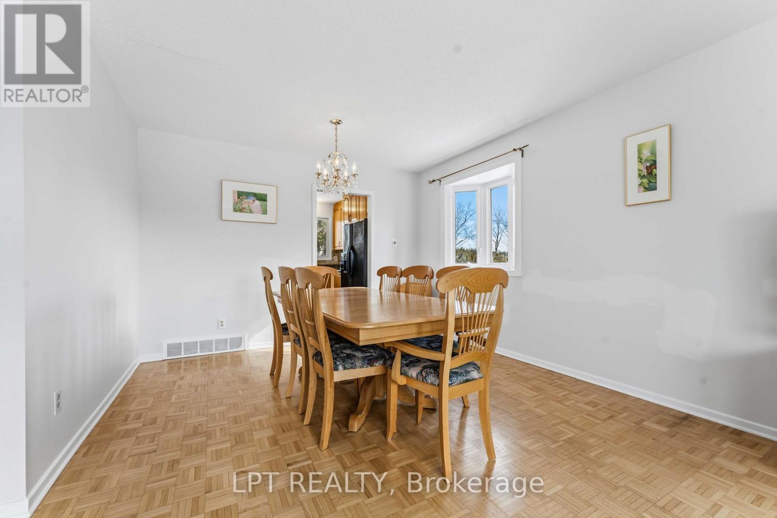 1471 Northdale Street, Ottawa, Ontario  K1B 4G7 - Photo 5 - X12794092