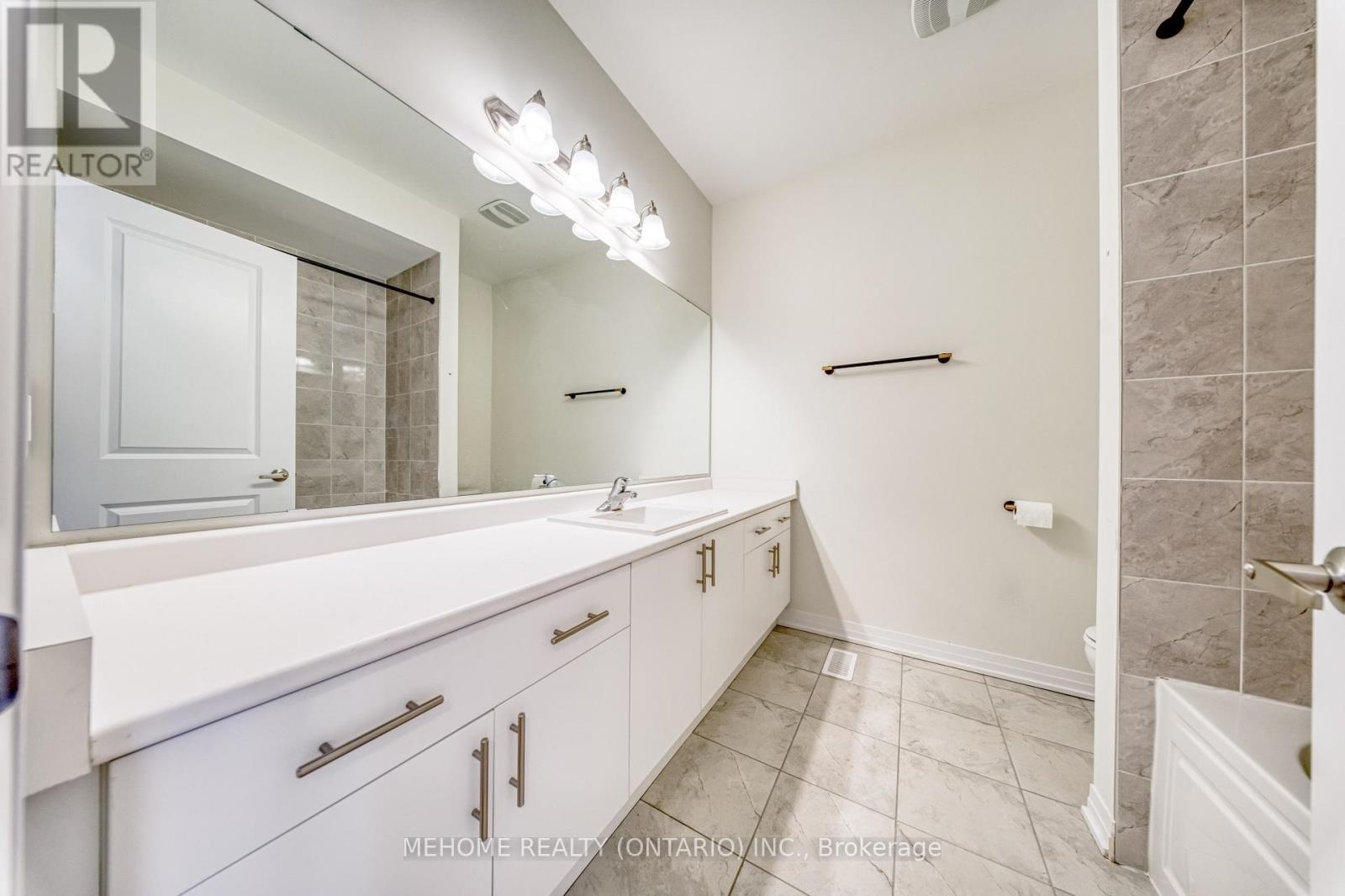 80 Millman Lane, Richmond Hill, Ontario  L4E 3R9 - Photo 32 - N12707498