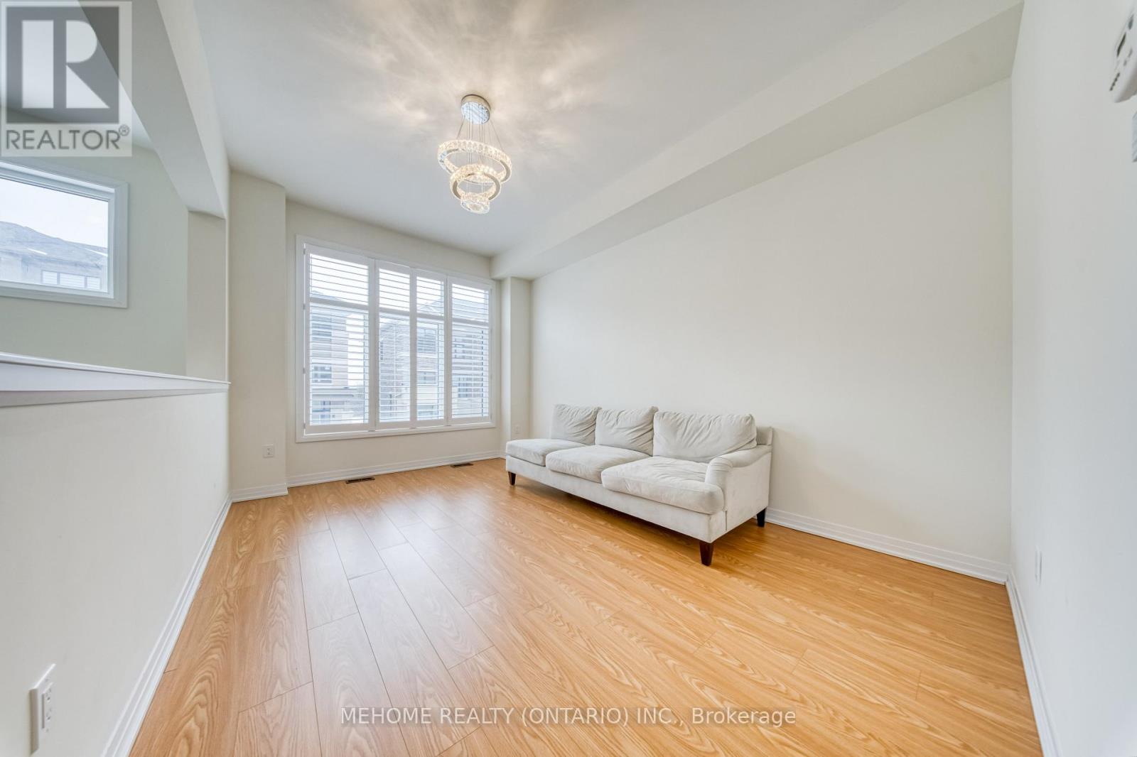 80 Millman Lane, Richmond Hill, Ontario  L4E 3R9 - Photo 6 - N12707498