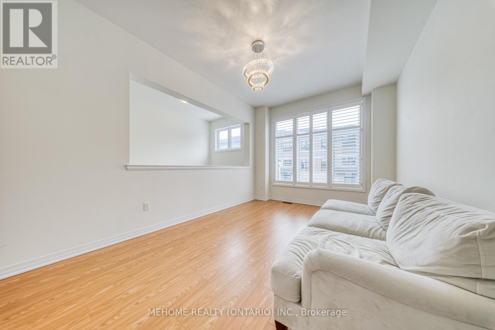 80 Millman Lane, Richmond Hill, Ontario  L4E 3R9 - Photo 8 - N12707498