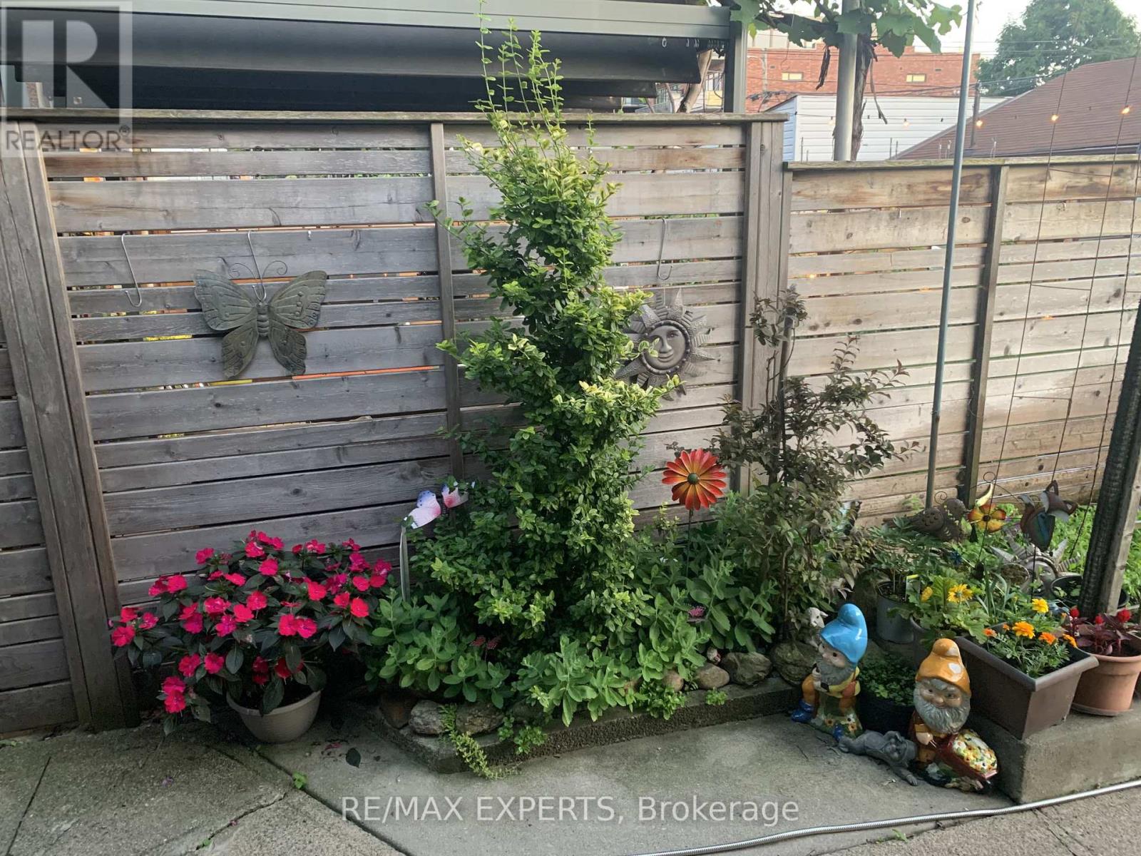 196 Symington Avenue, Toronto, Ontario  M6P 3W6 - Photo 46 - W12544352