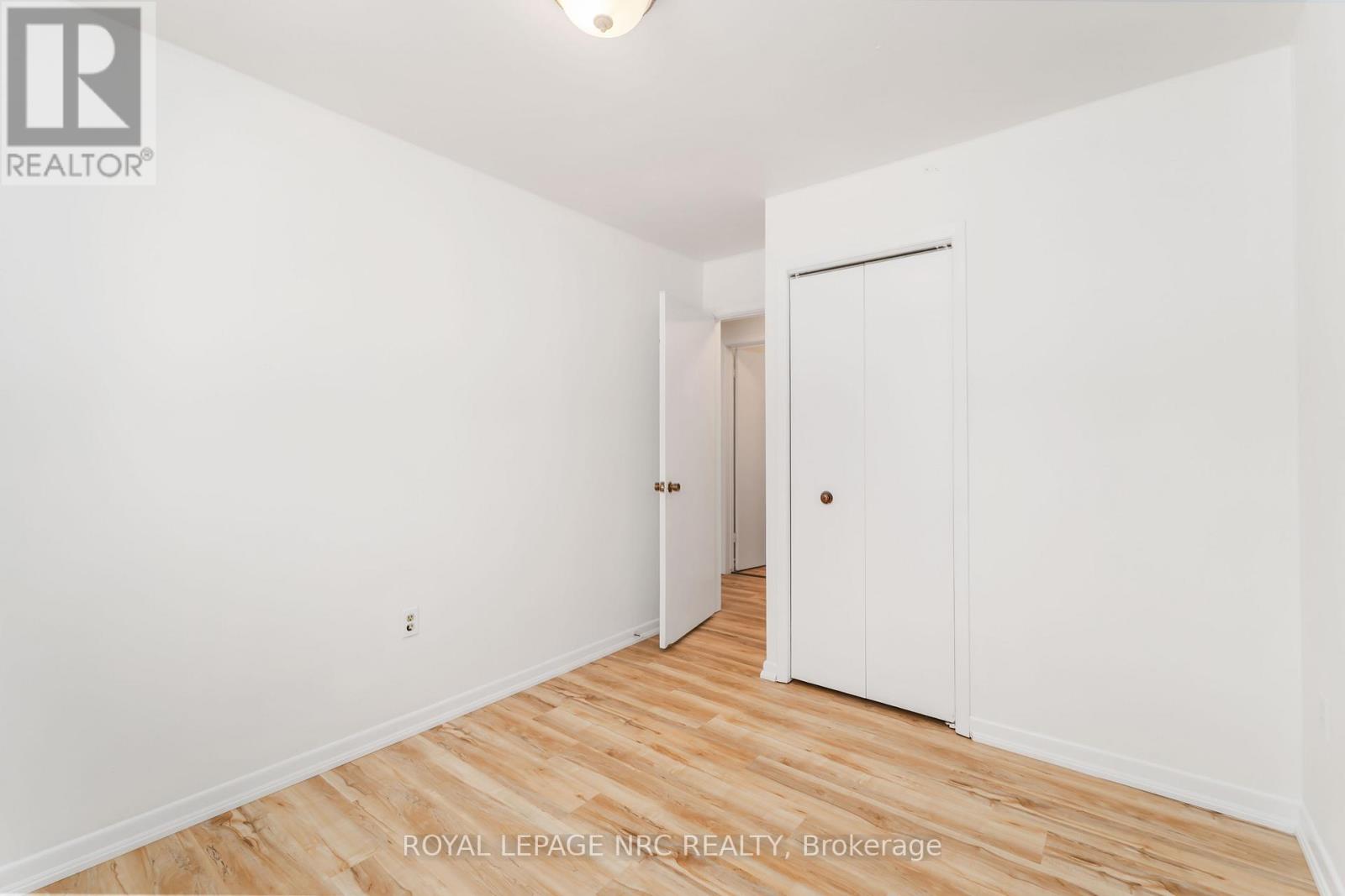 8025 Thorton Street, Niagara Falls (Ascot), Ontario  L2H 2C2 - Photo 18 - X12794096