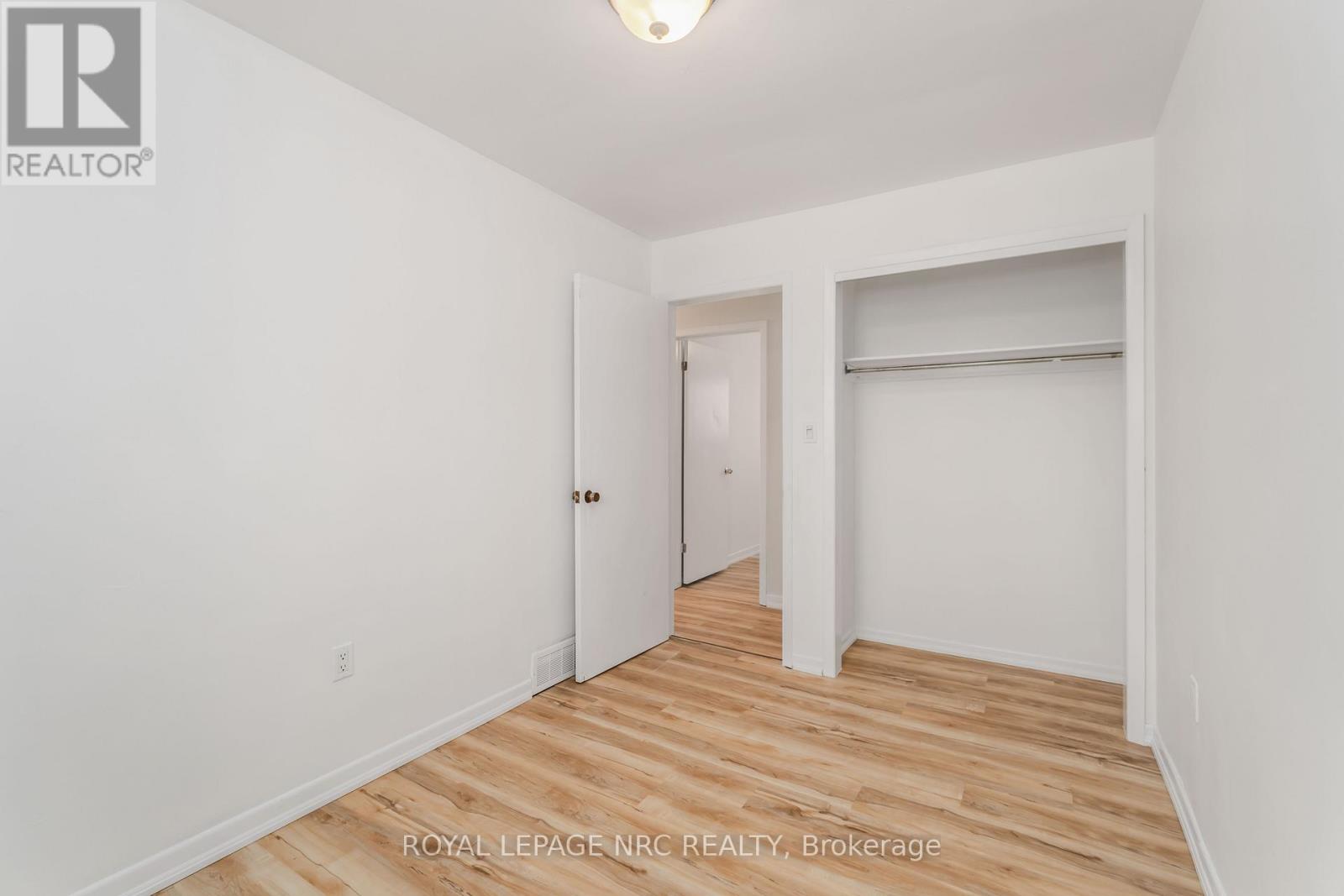 8025 Thorton Street, Niagara Falls (Ascot), Ontario  L2H 2C2 - Photo 21 - X12794096