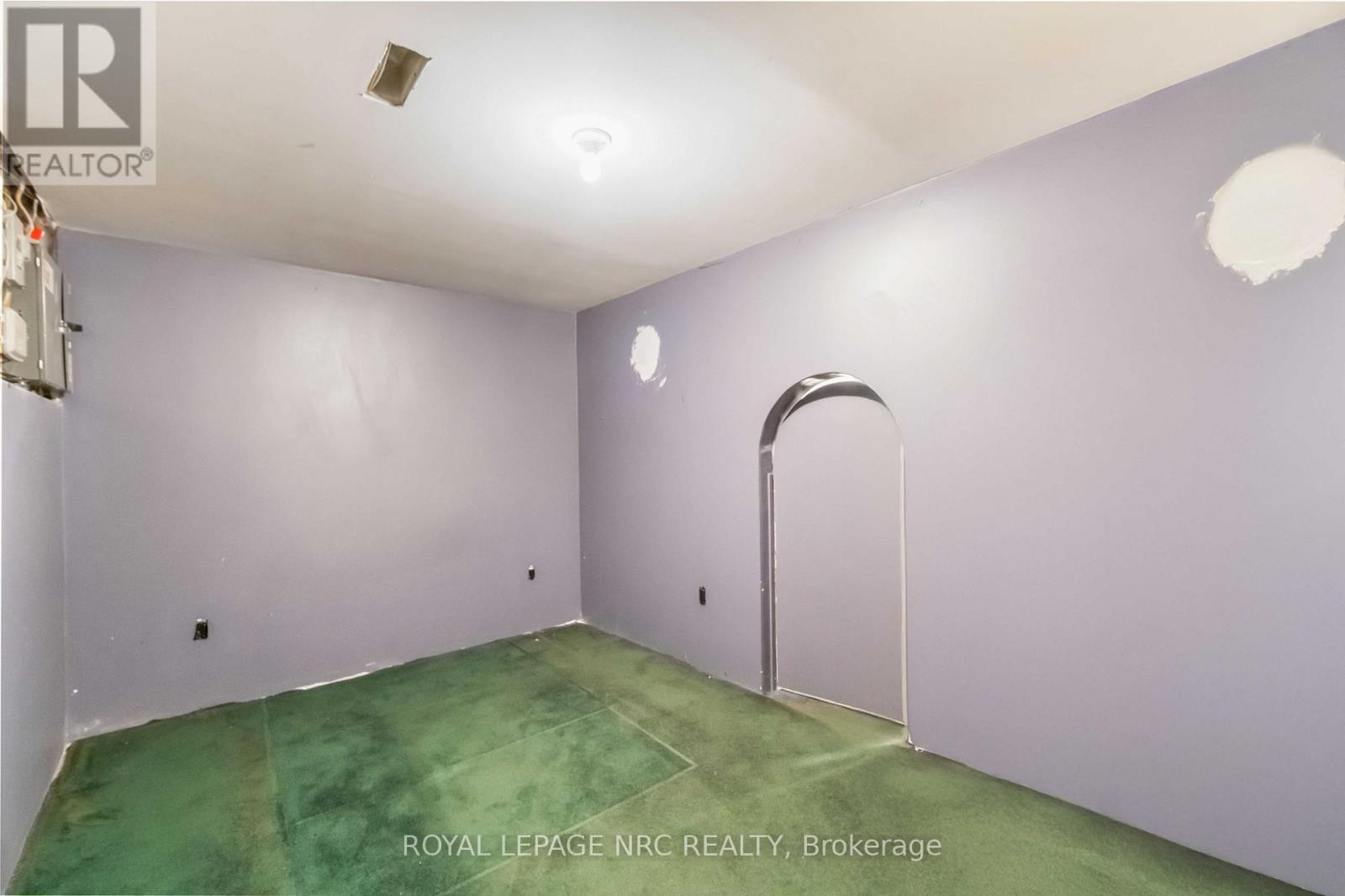 8025 Thorton Street, Niagara Falls (Ascot), Ontario  L2H 2C2 - Photo 25 - X12794096