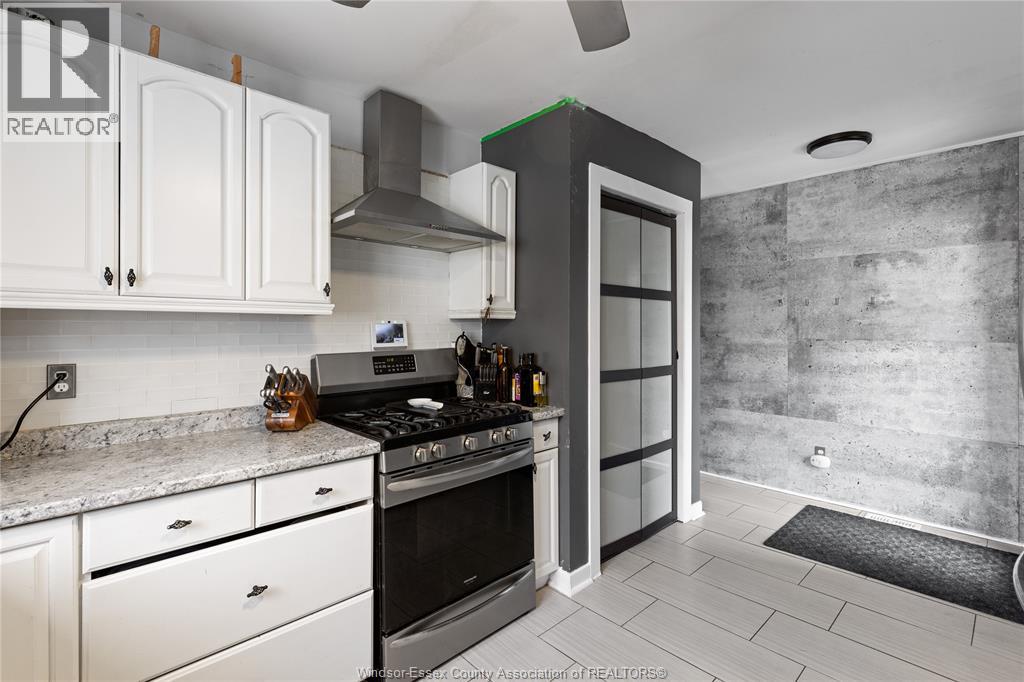 334 Lakewood, Amherstburg, Ontario  N9V 2Y8 - Photo 5 - 26003361