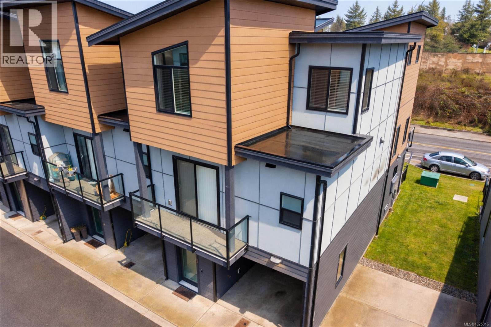 118 687 Strandlund Ave, Langford, British Columbia