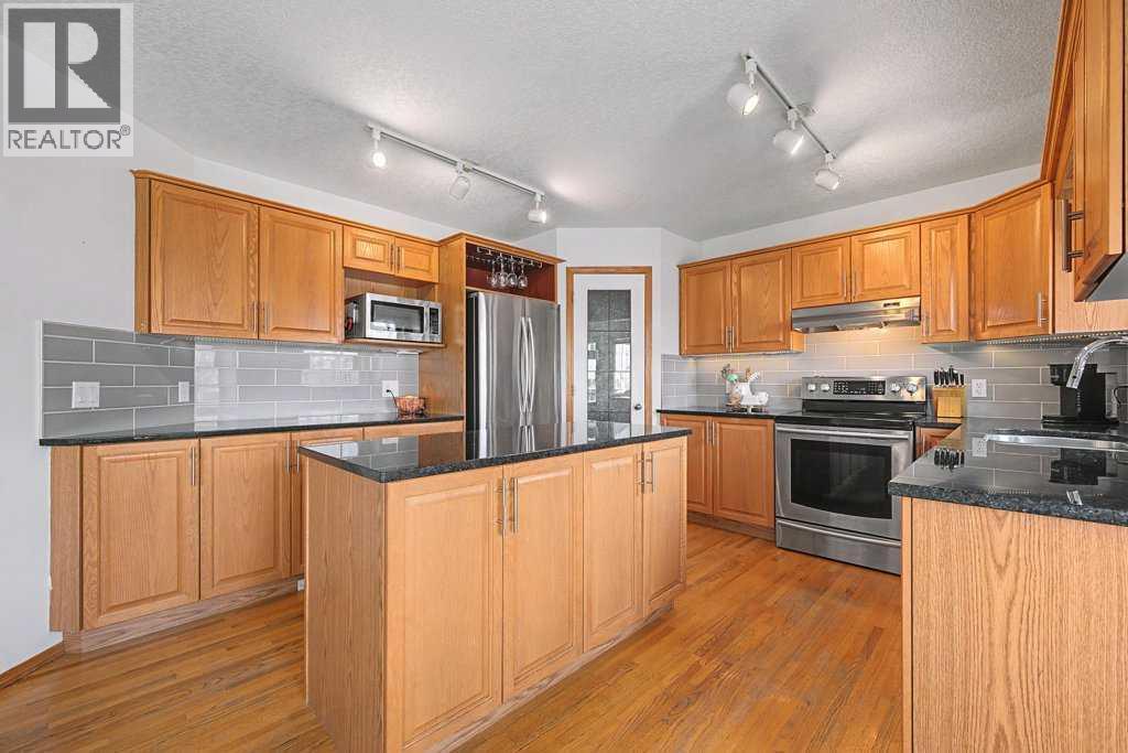 105 Citadel Crest Park Nw, Calgary, Alberta  T3G 4K5 - Photo 10 - A2283451