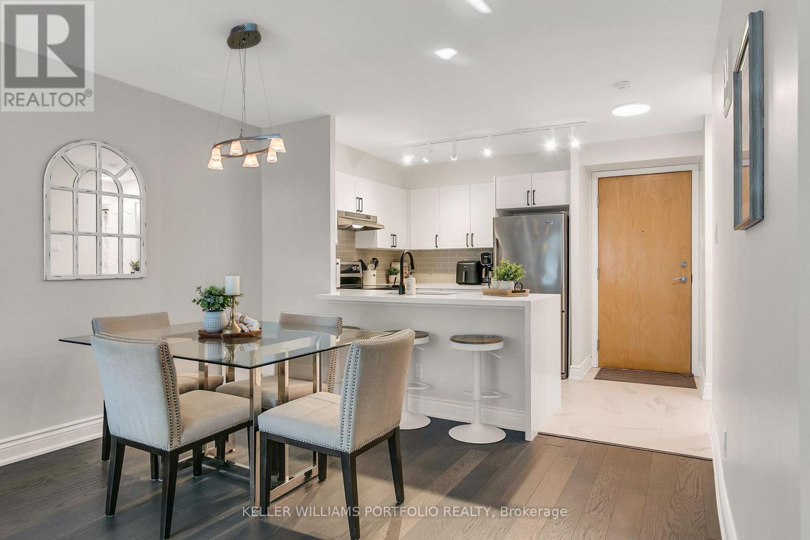 222 - 600 Queens Quay W, Toronto, Ontario  M5V 3M3 - Photo 10 - C12793978