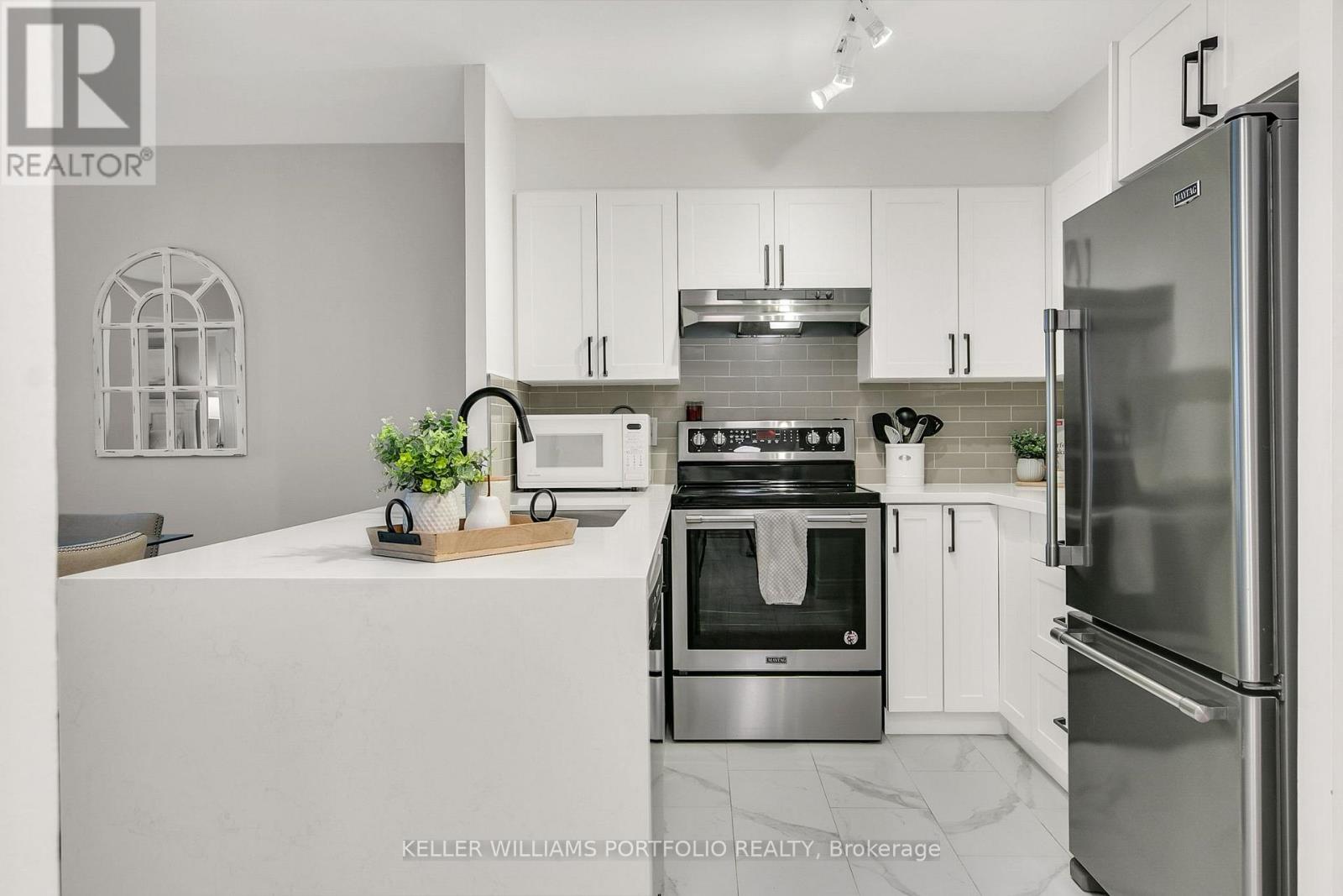 222 - 600 Queens Quay W, Toronto, Ontario  M5V 3M3 - Photo 13 - C12793978