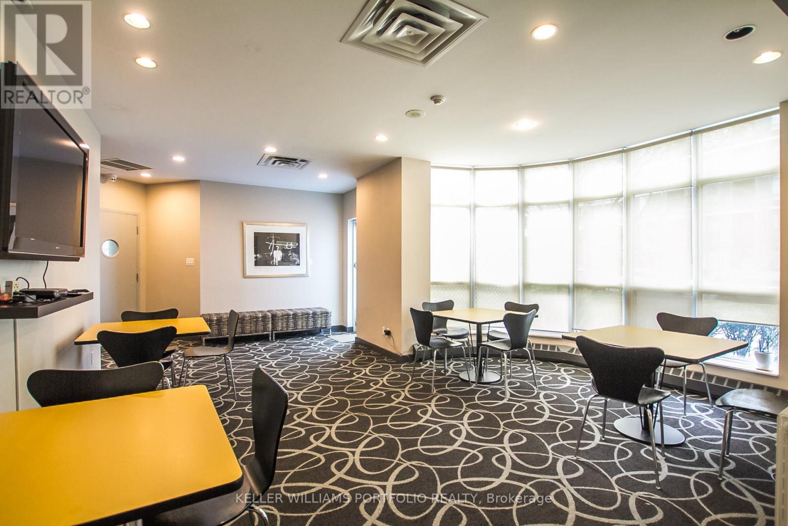 222 - 600 Queens Quay W, Toronto, Ontario  M5V 3M3 - Photo 29 - C12793978