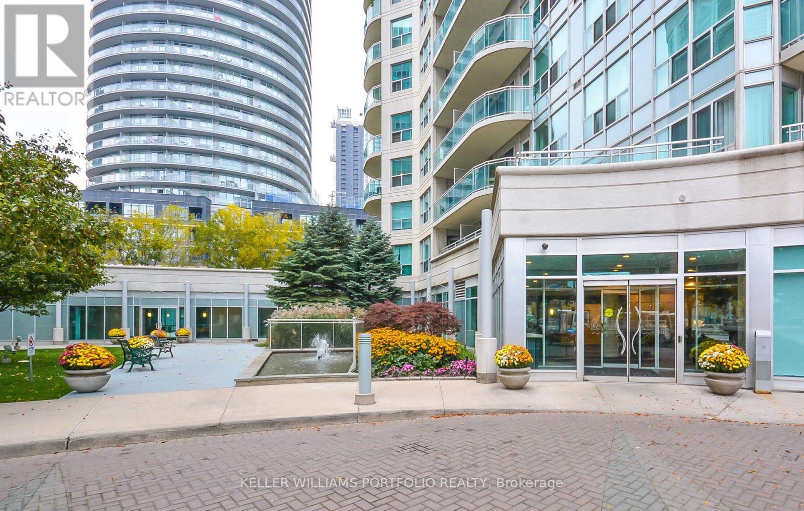 222 - 600 Queens Quay W, Toronto, Ontario  M5V 3M3 - Photo 35 - C12793978