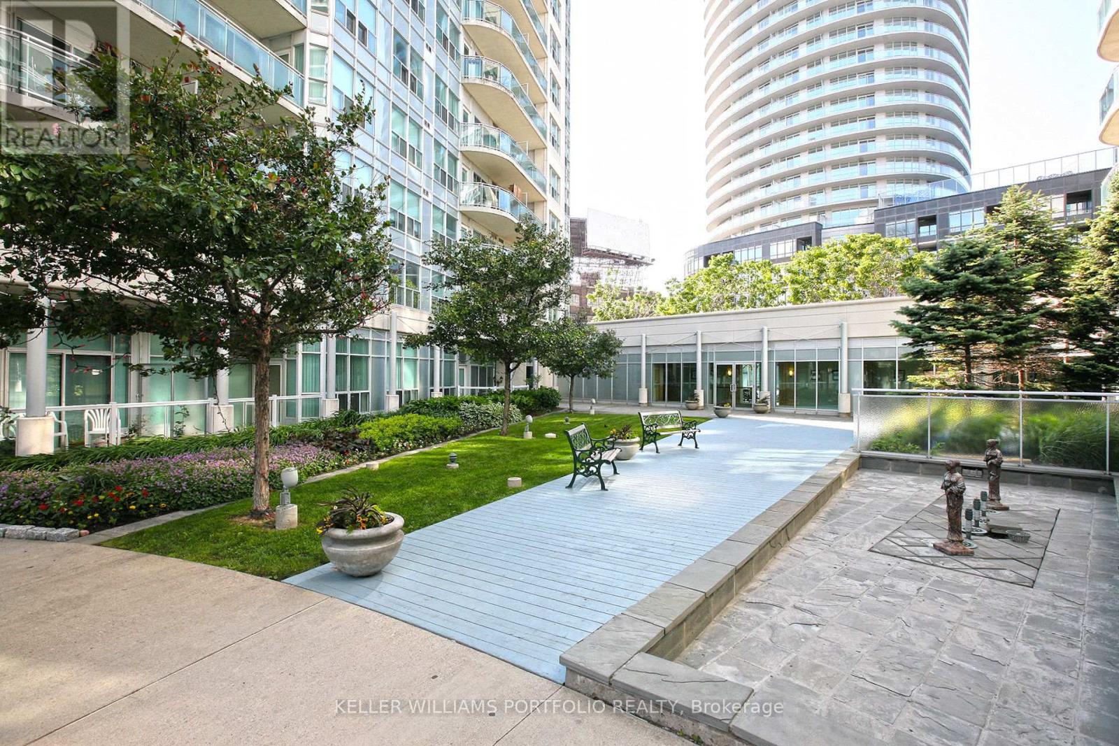 222 - 600 Queens Quay W, Toronto, Ontario  M5V 3M3 - Photo 37 - C12793978