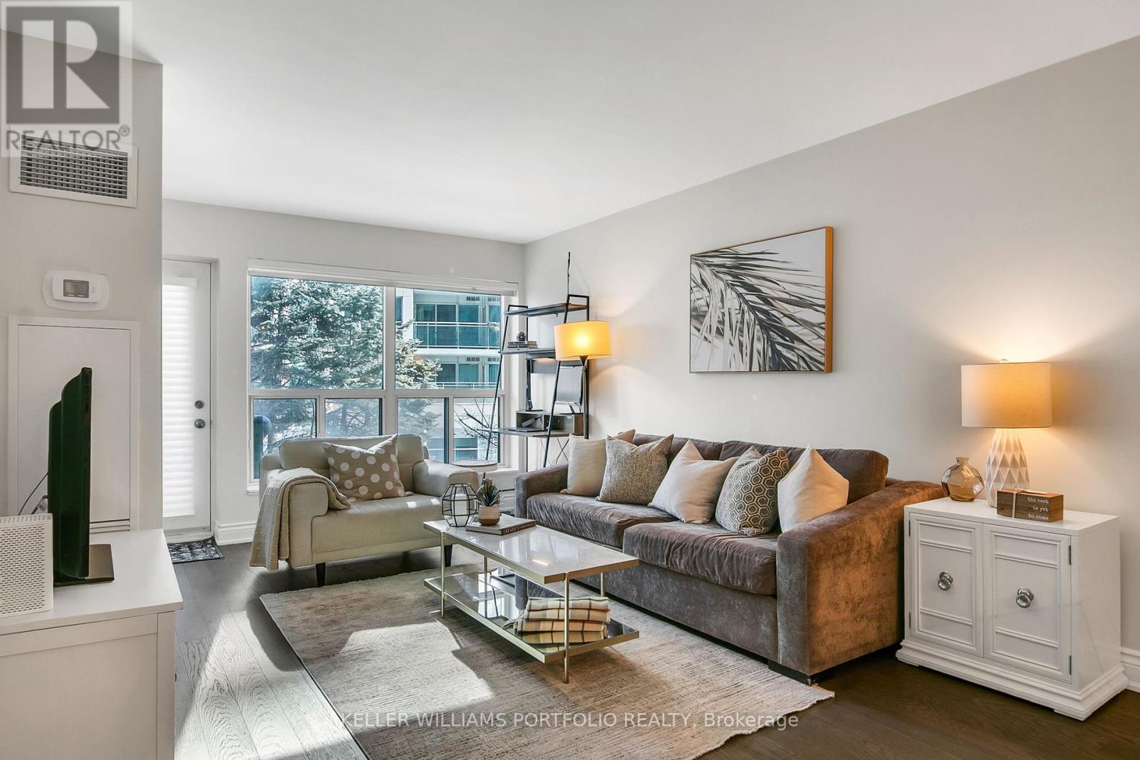 222 - 600 Queens Quay W, Toronto, Ontario  M5V 3M3 - Photo 4 - C12793978