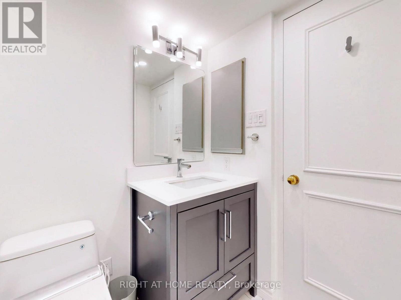 1209 - 25 Maitland Street, Toronto, Ontario M4Y 2W1 - Photo 4 - C12794012