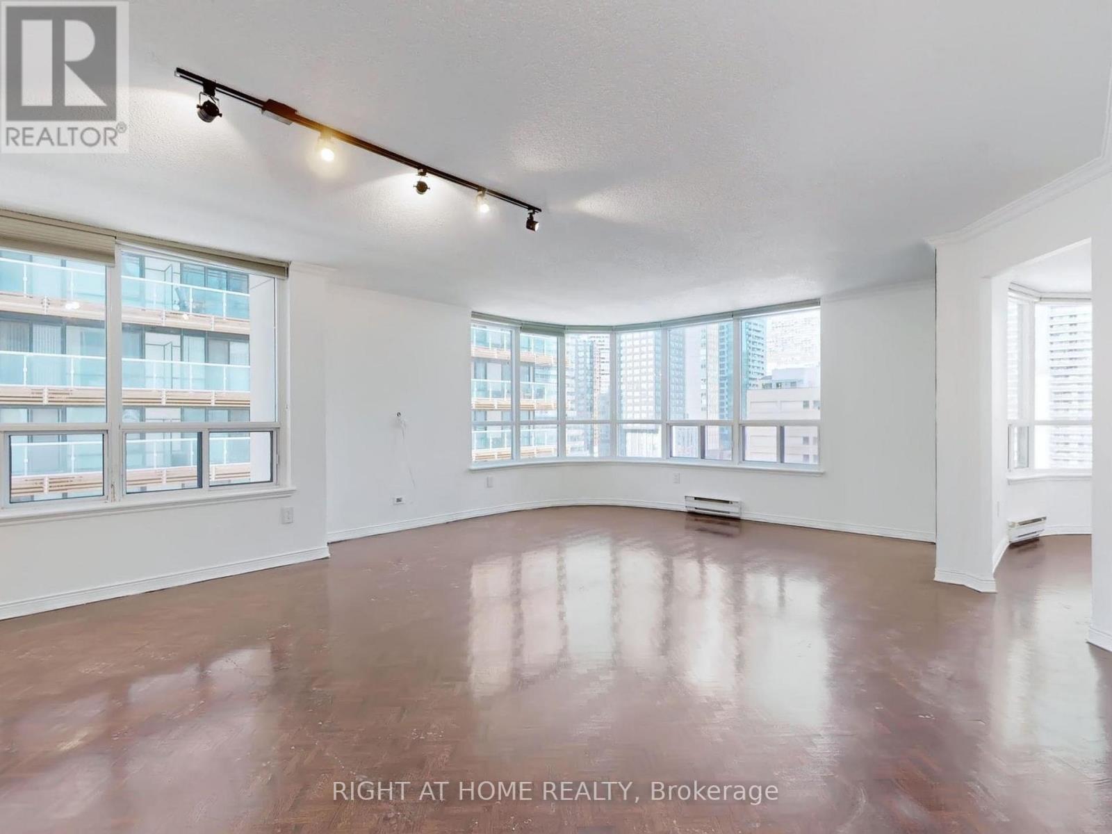 1209 - 25 Maitland Street, Toronto, Ontario M4Y 2W1 - Photo 8 - C12794012