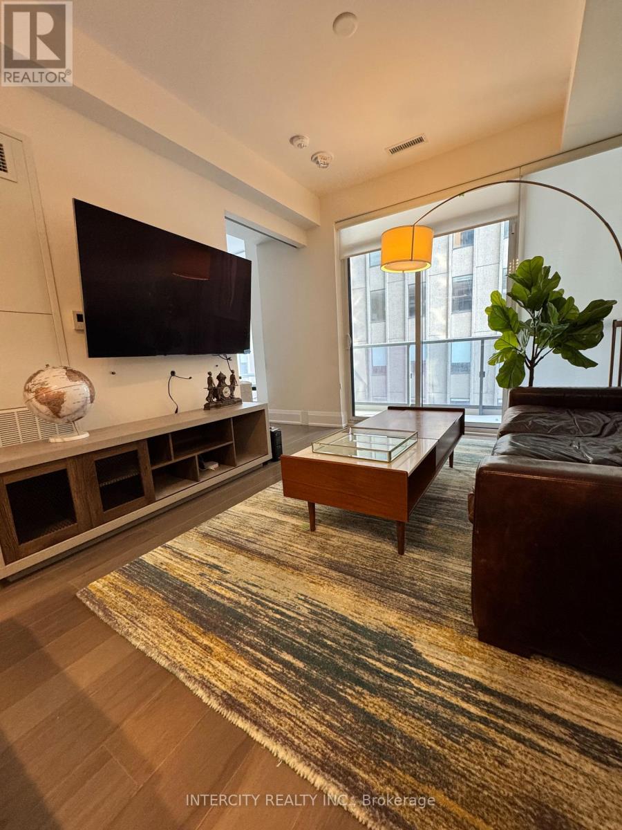 412 - 88 Cumberland Street, Toronto, Ontario  M5R 1A3 - Photo 2 - C12794030