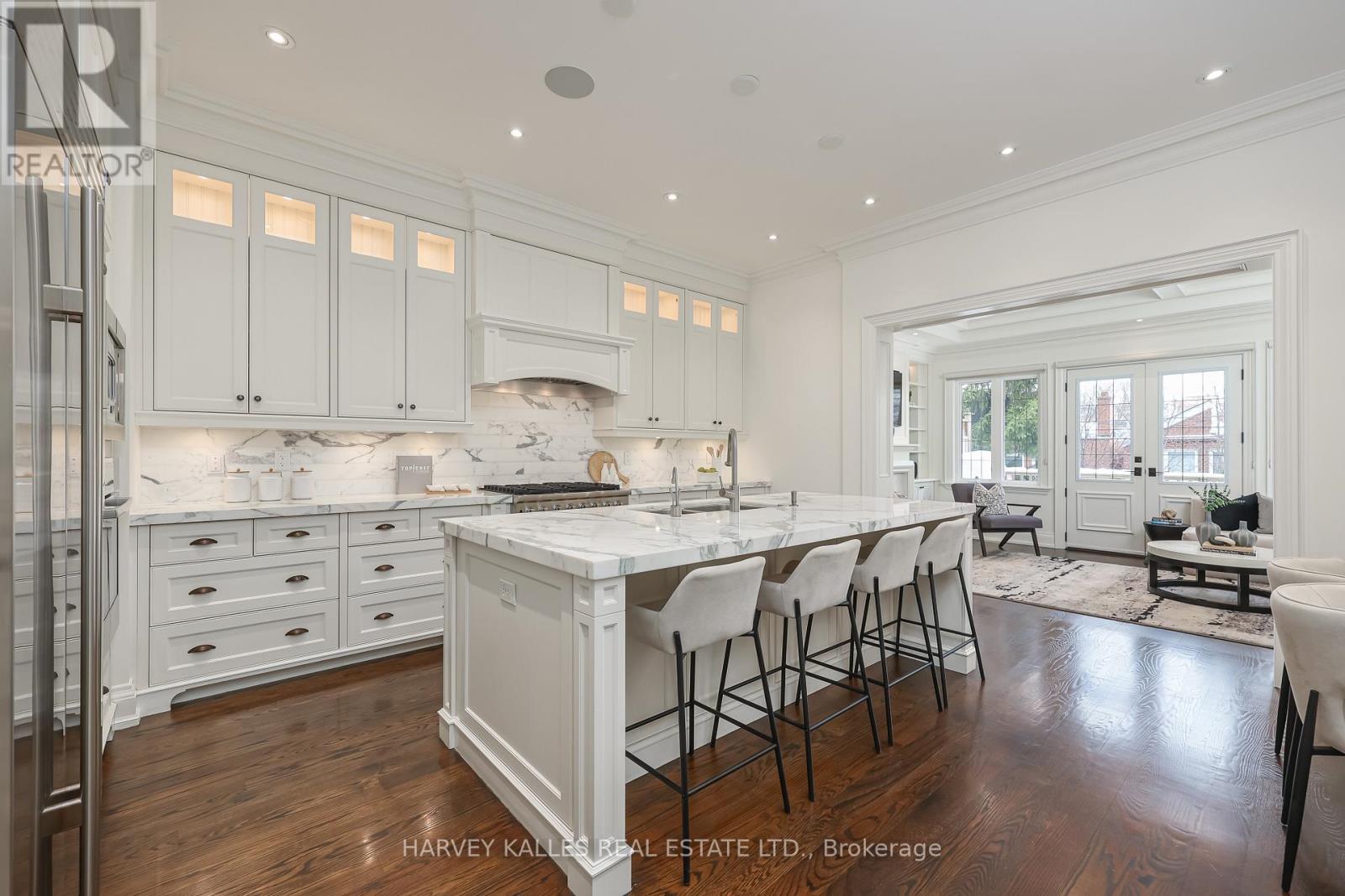 34 Latimer Avenue, Toronto, Ontario  M5N 2L8 - Photo 12 - C12794050