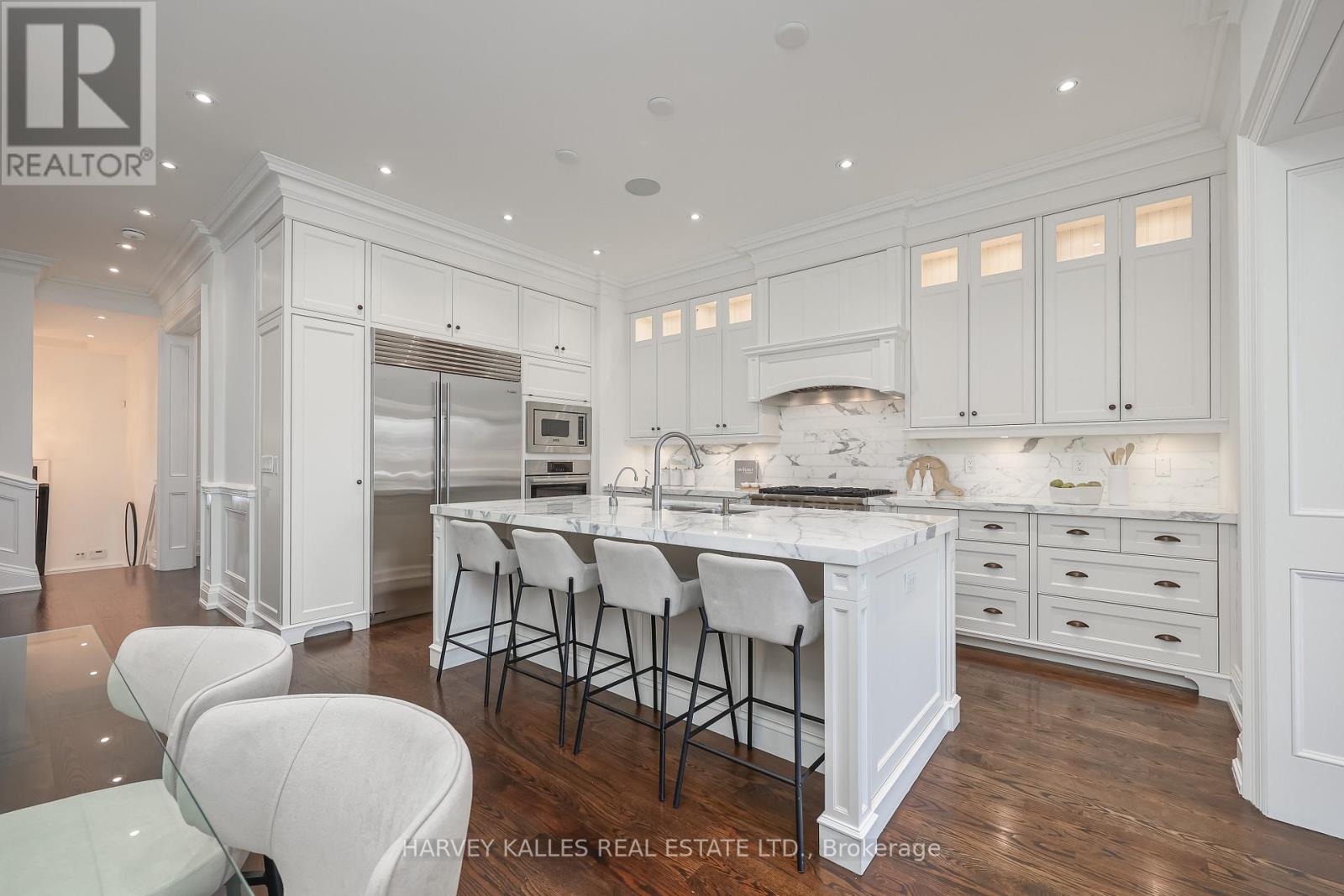 34 Latimer Avenue, Toronto, Ontario  M5N 2L8 - Photo 14 - C12794050