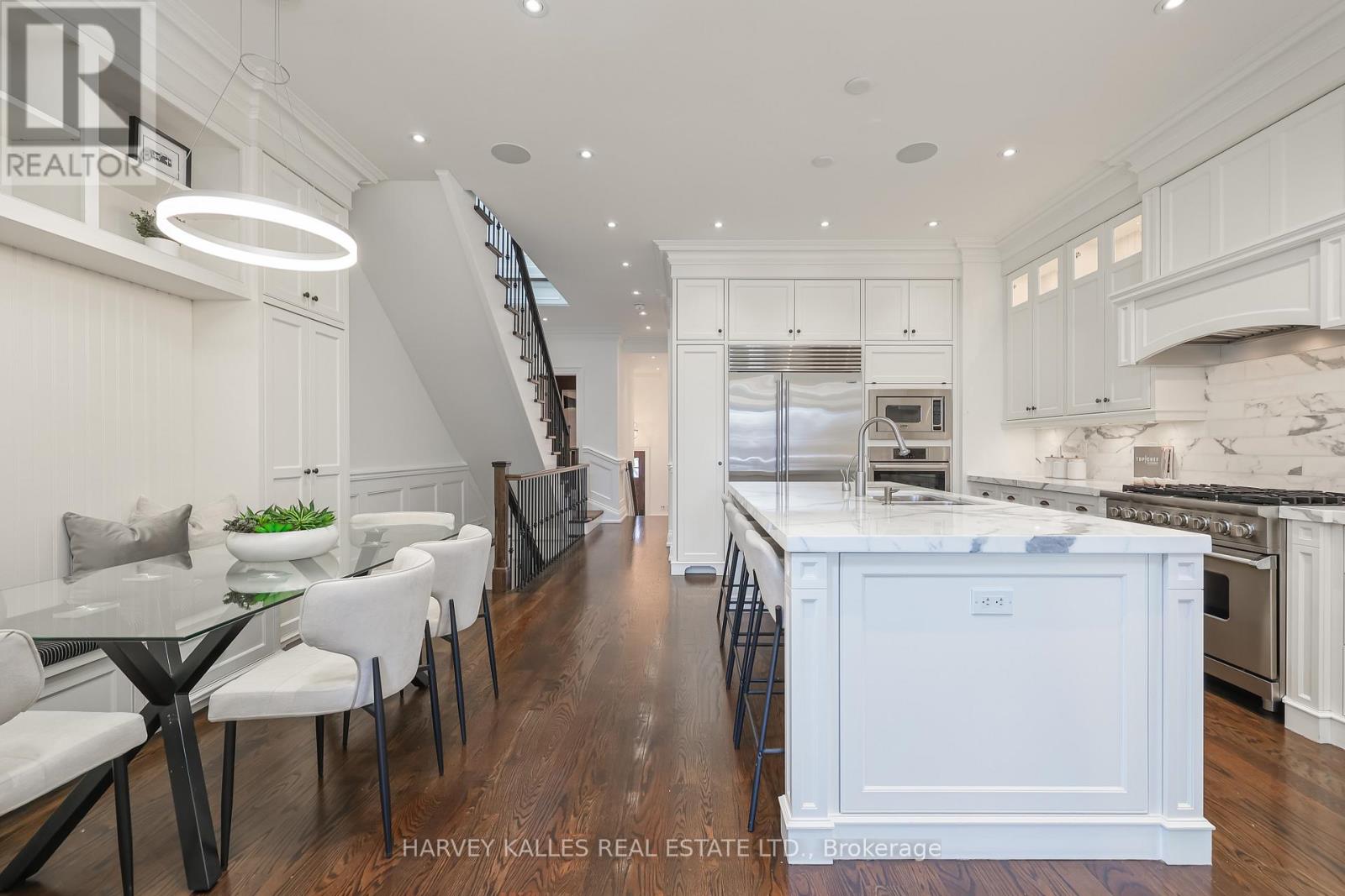 34 Latimer Avenue, Toronto, Ontario  M5N 2L8 - Photo 15 - C12794050