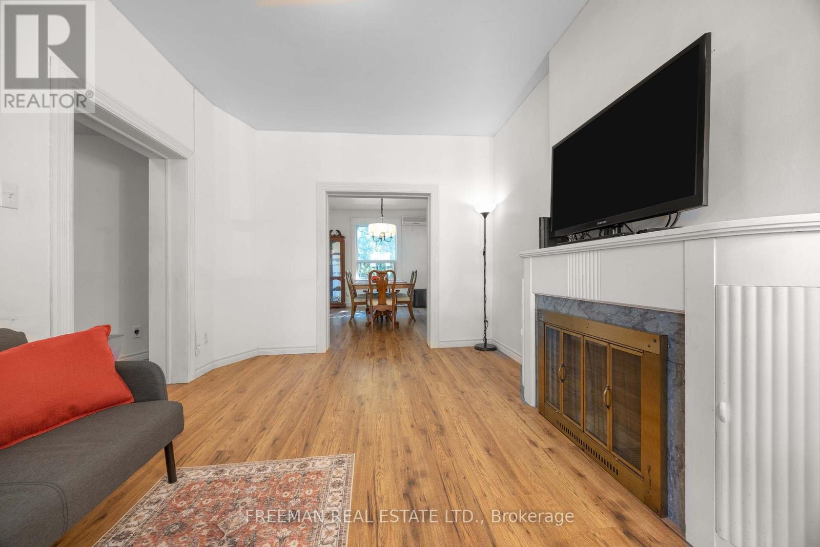 21 London Street, Toronto, Ontario  M6G 1M8 - Photo 7 - C12794088