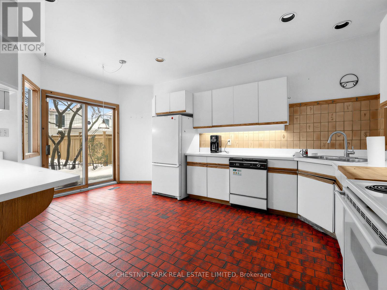 Unknown Address, ,    - Photo 6 - C12794094