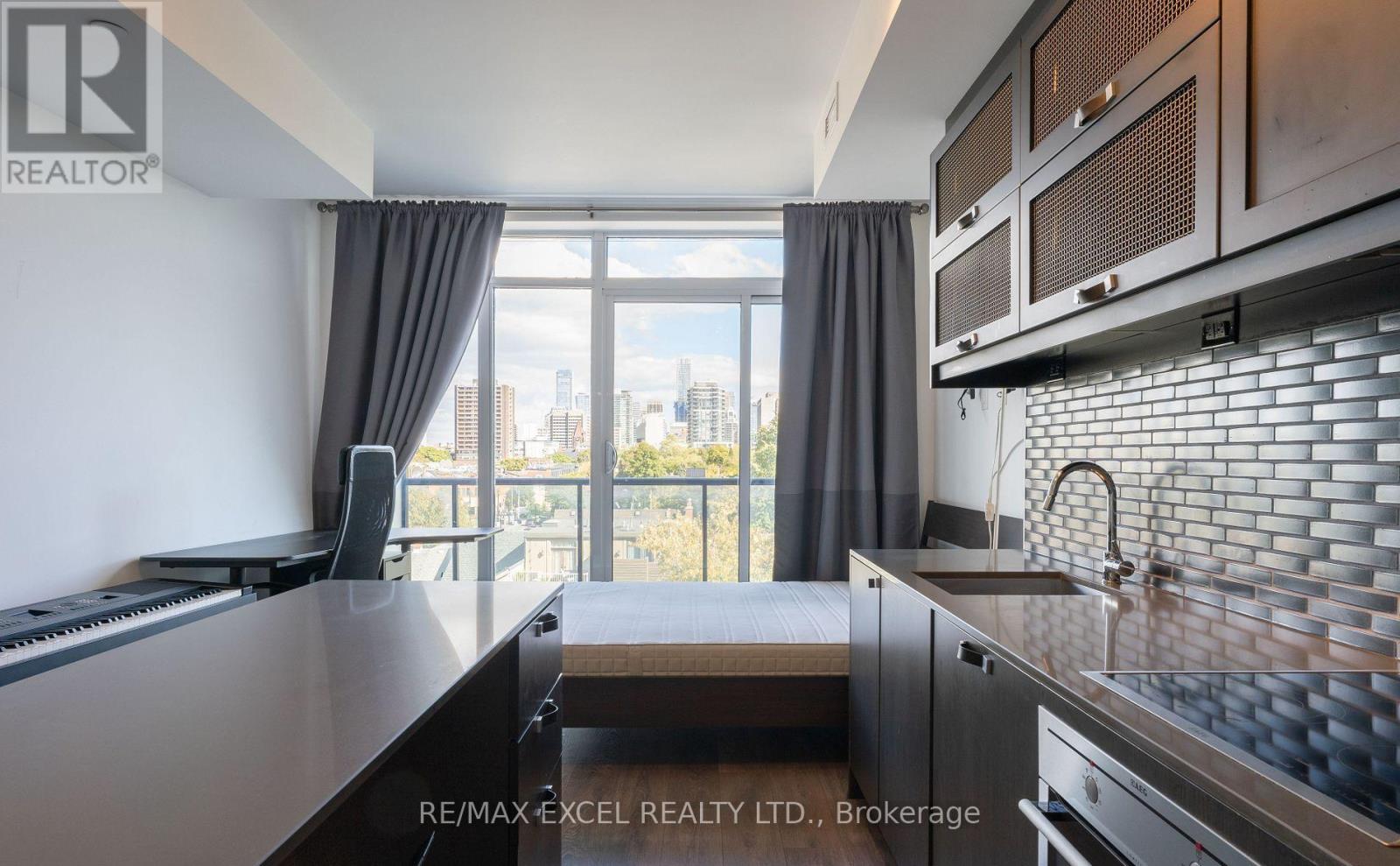 506 - 783 Bathurst Street, Toronto, Ontario  M5S 0A8 - Photo 7 - C12794132