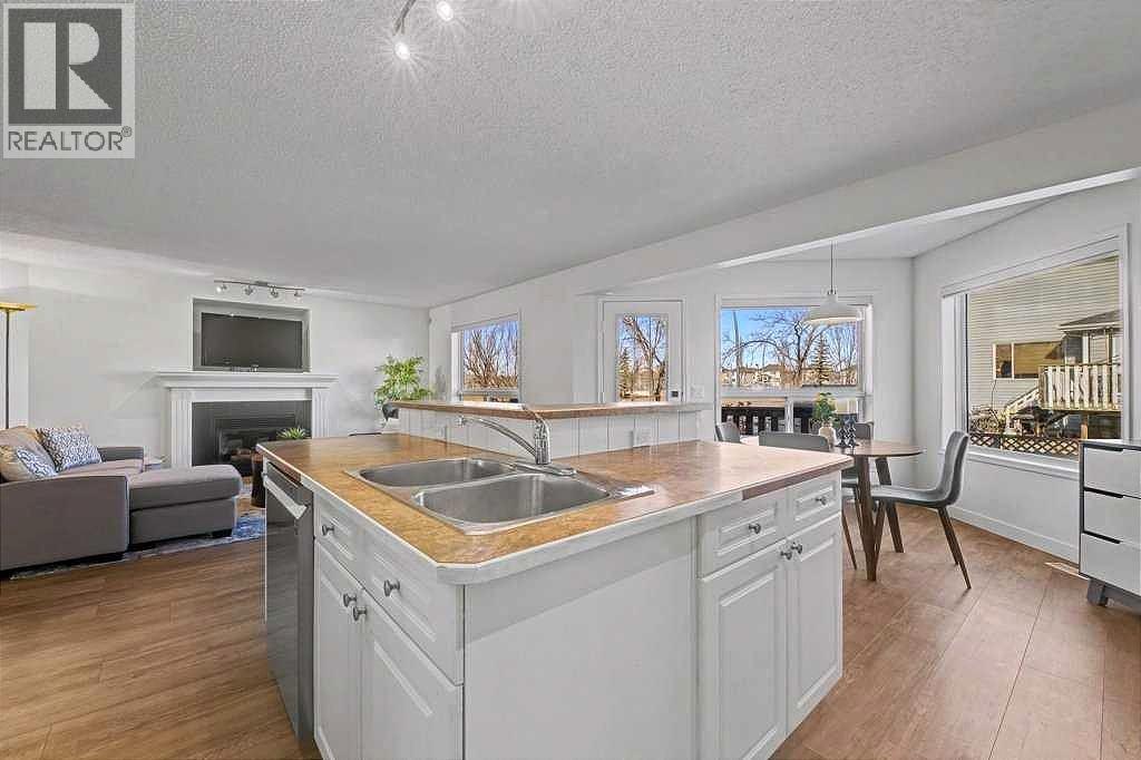 139 Douglas Glen Crescent Se, Calgary, Alberta  T2Z 3M6 - Photo 11 - A2285759