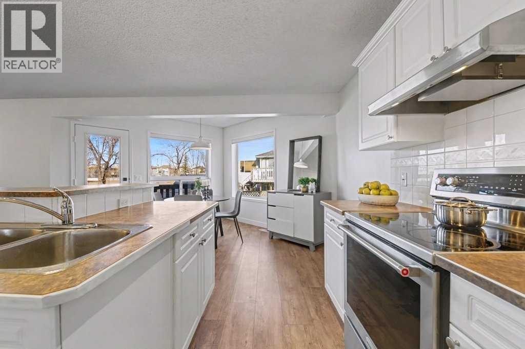 139 Douglas Glen Crescent Se, Calgary, Alberta  T2Z 3M6 - Photo 10 - A2285759