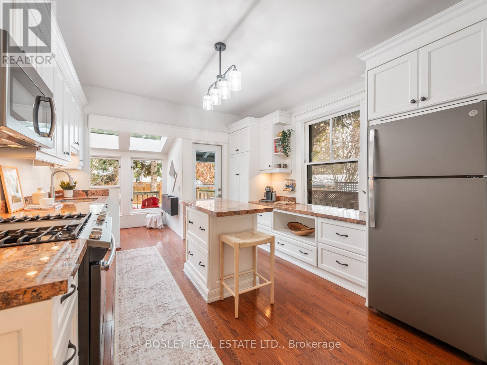 43 Bellefair Avenue, Toronto, Ontario  M4L 3T7 - Photo 12 - E12793908