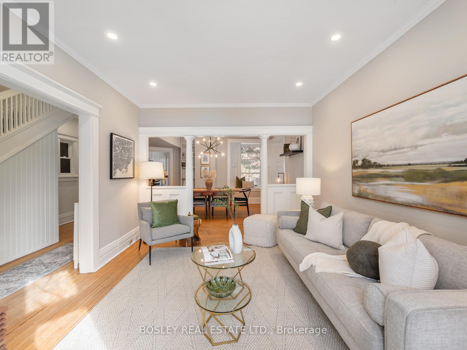 43 Bellefair Avenue, Toronto, Ontario  M4L 3T7 - Photo 4 - E12793908