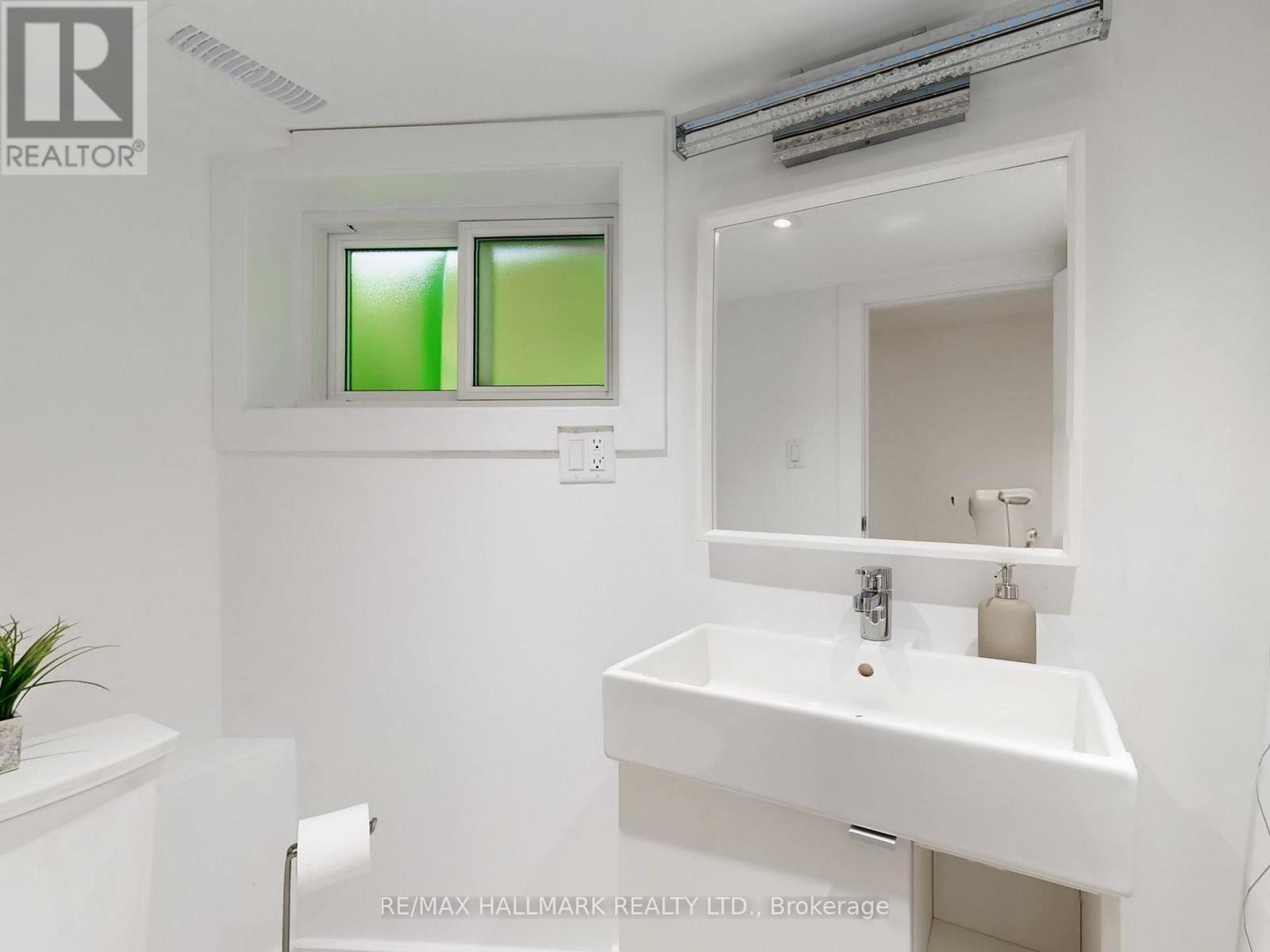 614 Woodbine Avenue, Toronto, Ontario  M4E 2J1 - Photo 33 - E12793946