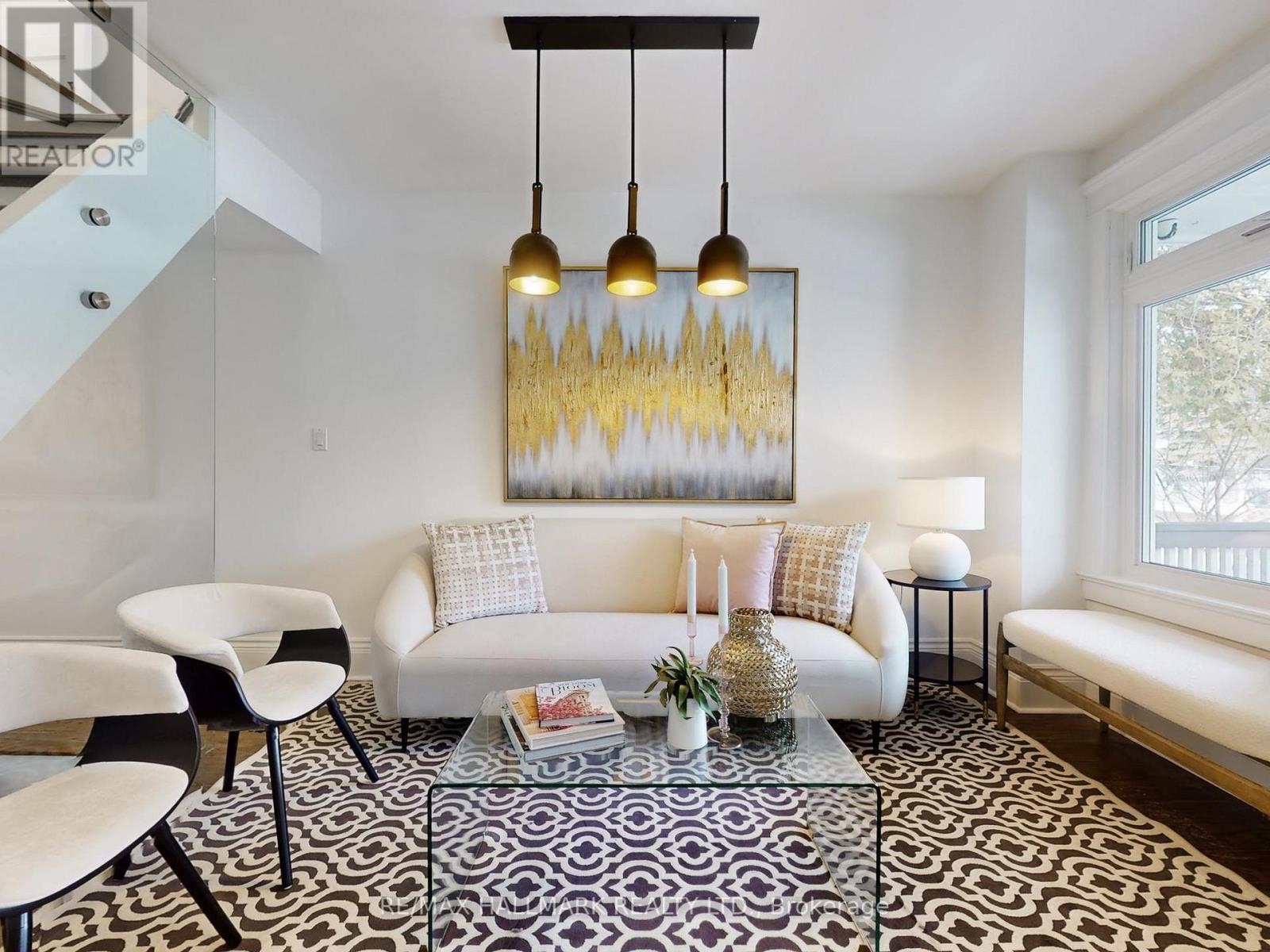 614 Woodbine Avenue, Toronto, Ontario  M4E 2J1 - Photo 5 - E12793946